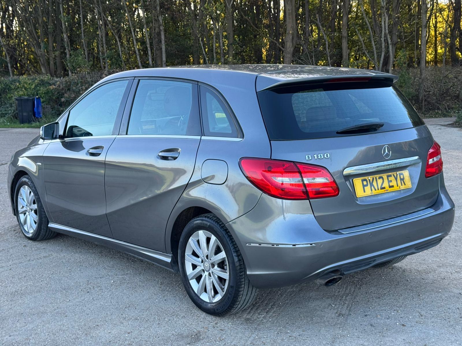 Mercedes-Benz B Class 1.6 B180 BlueEfficiency SE MPV 5dr Petrol 7G-DCT Euro 5 (s/s) (122 ps)