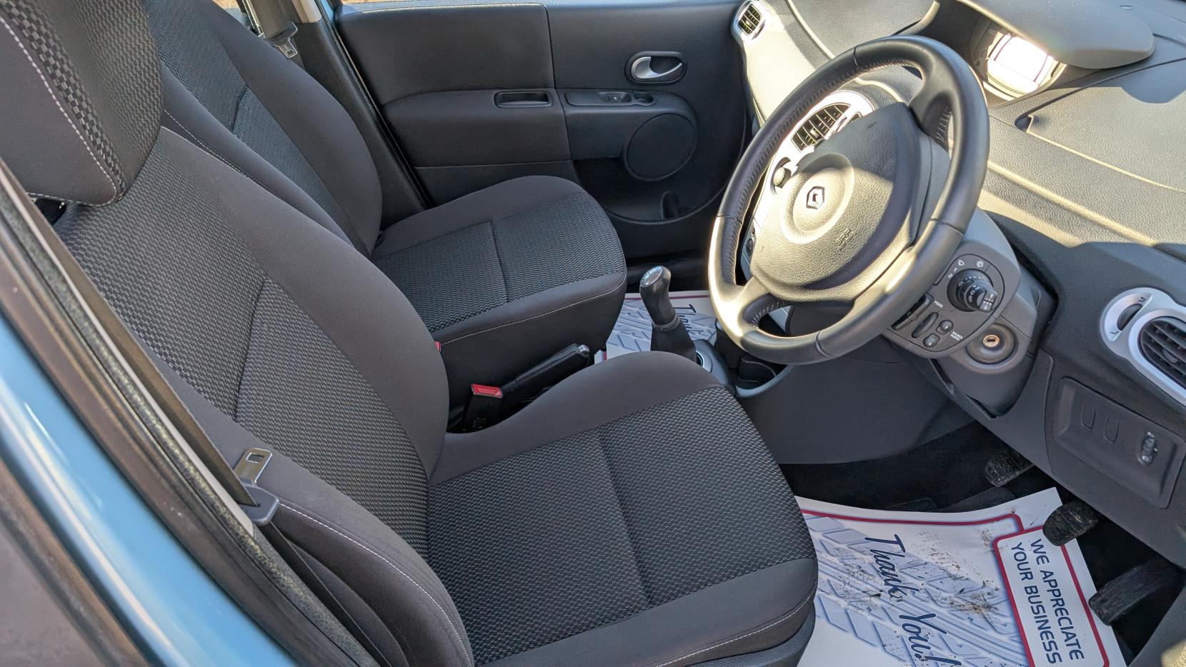 Renault Grand Modus 1.2 TCe Dynamique MPV 5dr Petrol Manual Euro 5 (100 ps)