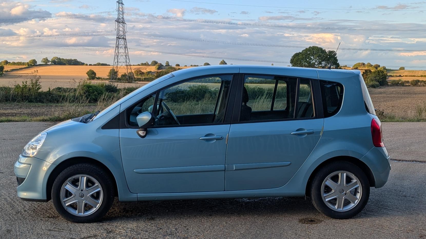 Renault Grand Modus 1.2 TCe Dynamique MPV 5dr Petrol Manual Euro 5 (100 ps)