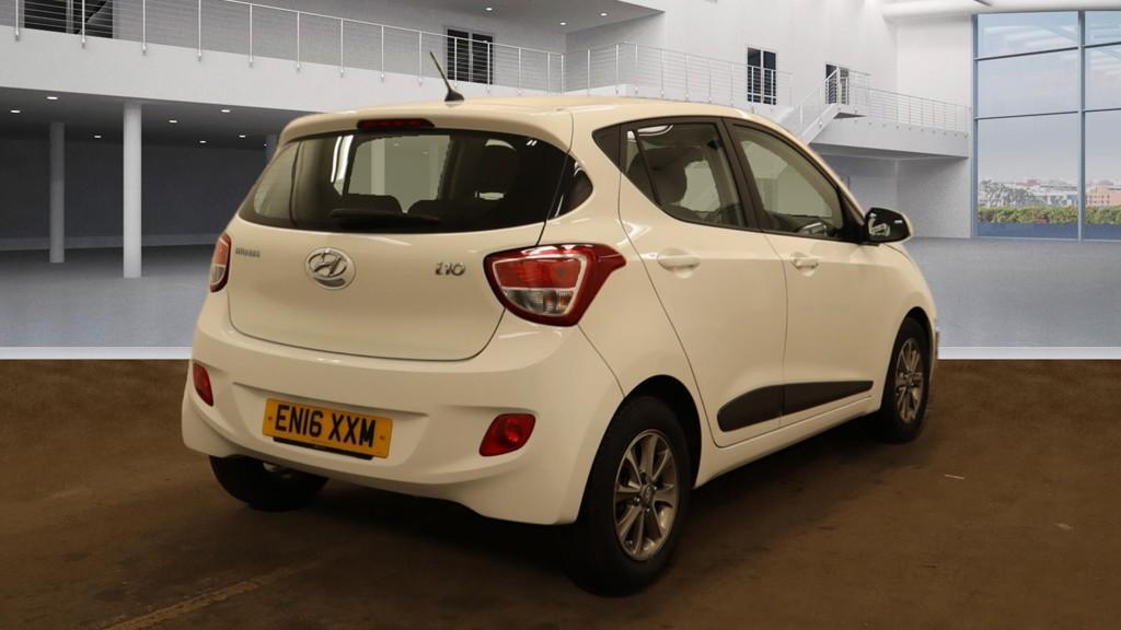 Hyundai i10 1.0 Blue Drive Premium Hatchback 5dr Petrol Manual Euro 6 (s/s) (66 ps)