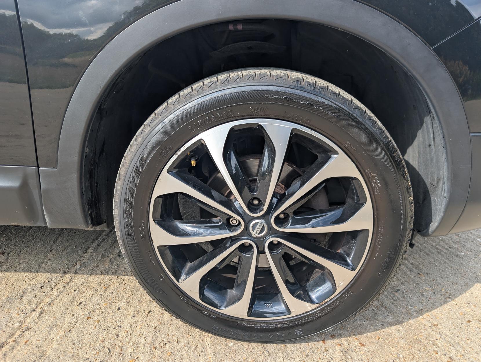 Nissan Qashqai 1.6 360 SUV 5dr Petrol Manual 2WD Euro 5 (117 ps)