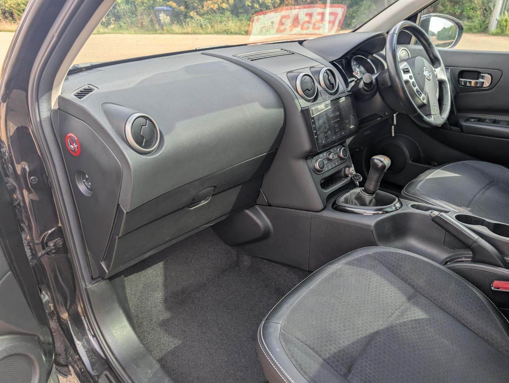 Nissan Qashqai 1.6 360 SUV 5dr Petrol Manual 2WD Euro 5 (117 ps)