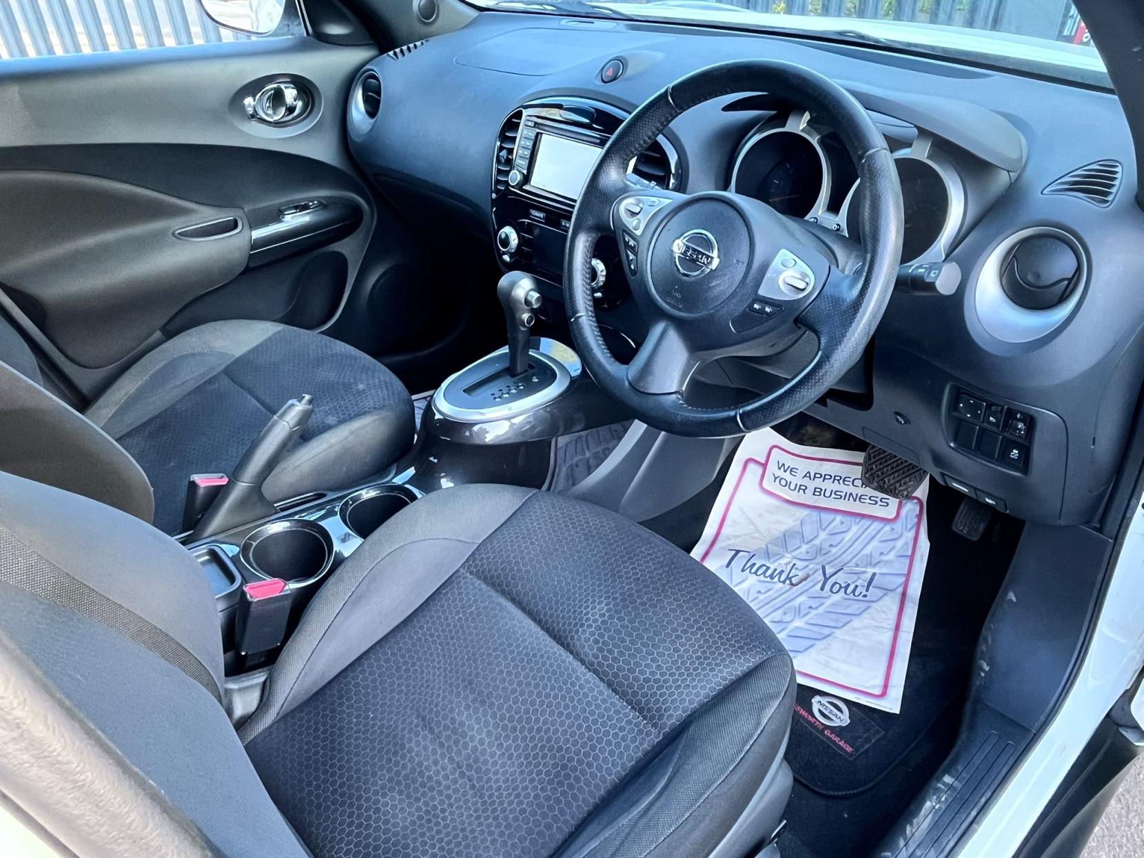Nissan Juke 1.6 n-tec SUV 5dr Petrol CVT Euro 5 (117 ps)