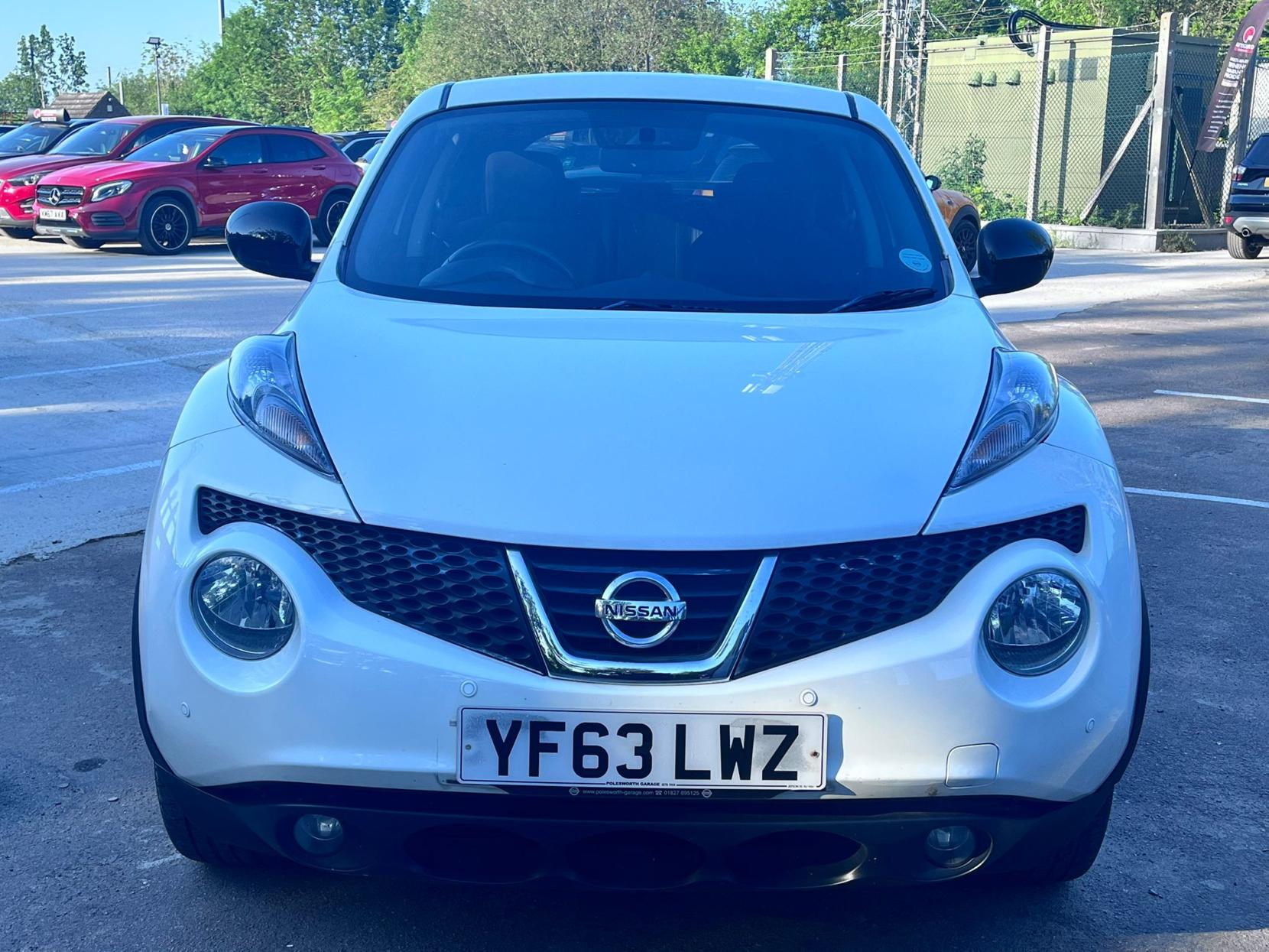 Nissan Juke 1.6 n-tec SUV 5dr Petrol CVT Euro 5 (117 ps)
