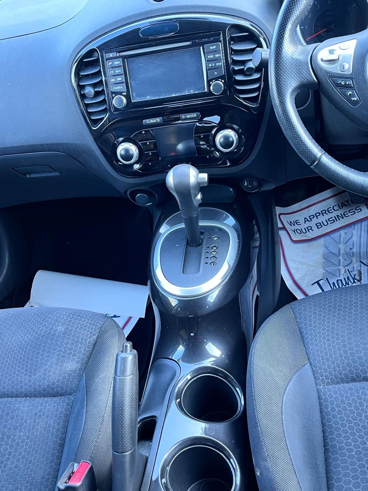 Nissan Juke 1.6 n-tec SUV 5dr Petrol CVT Euro 5 (117 ps)