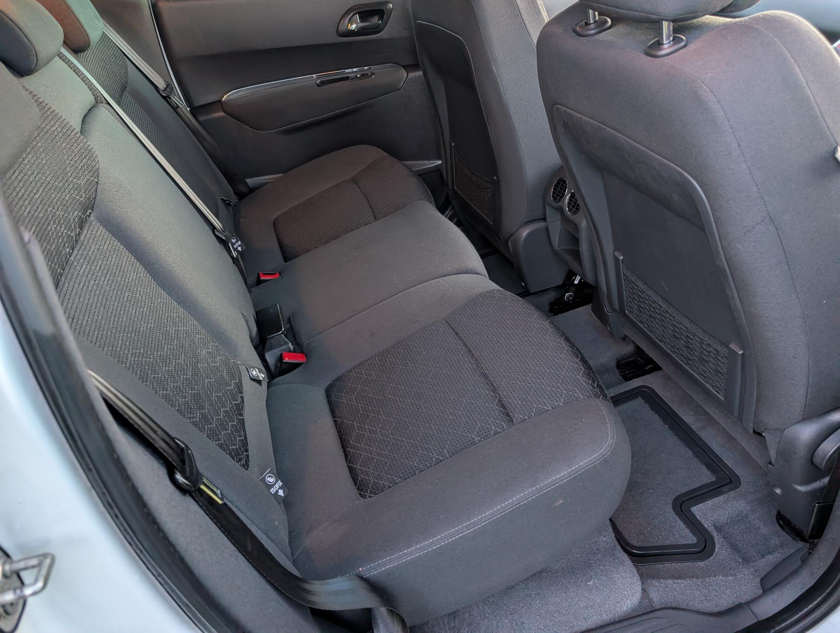 Peugeot 3008 1.6 HDi Active SUV 5dr Diesel Manual Euro 5 (115 ps)