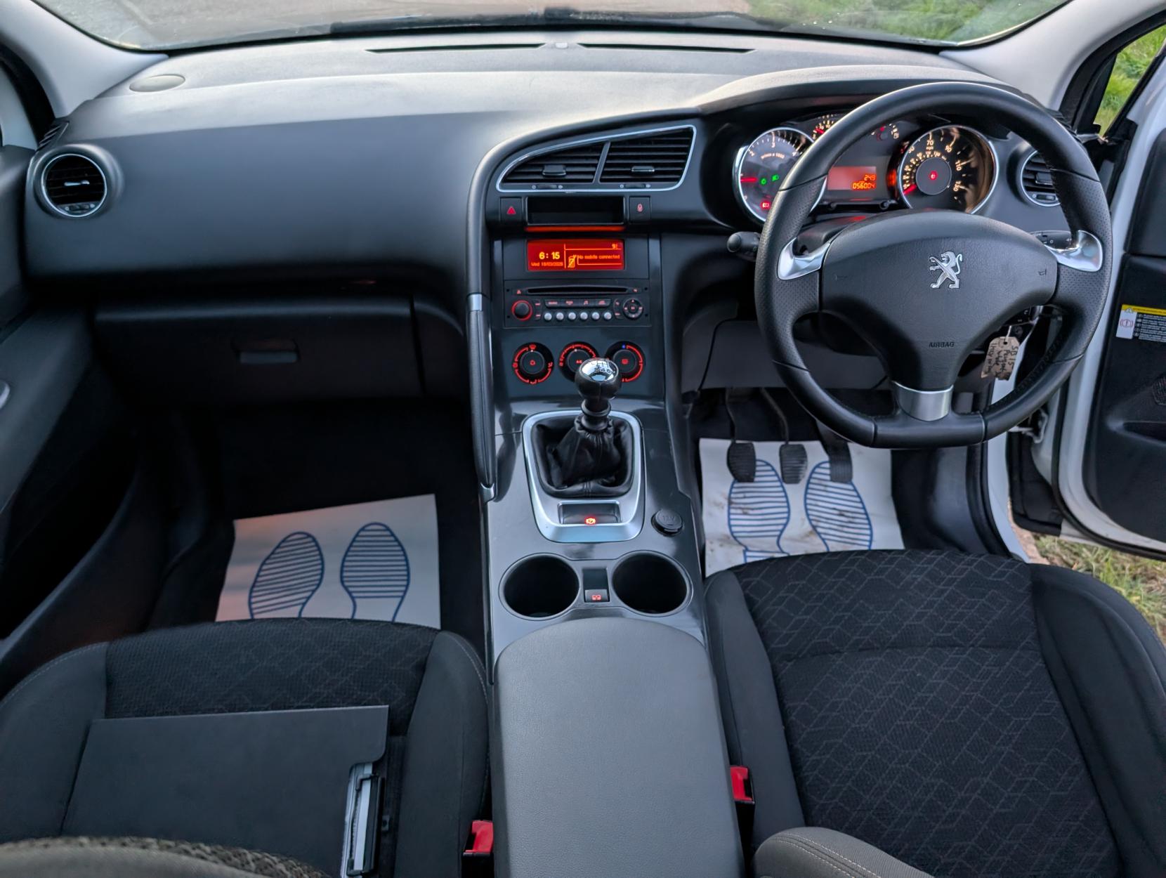 Peugeot 3008 1.6 HDi Active SUV 5dr Diesel Manual Euro 5 (115 ps)