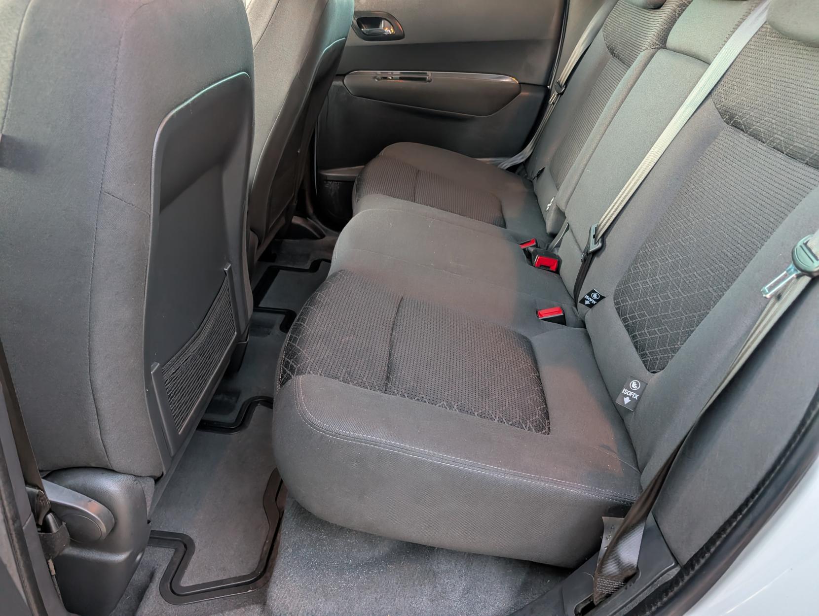 Peugeot 3008 1.6 HDi Active SUV 5dr Diesel Manual Euro 5 (115 ps)