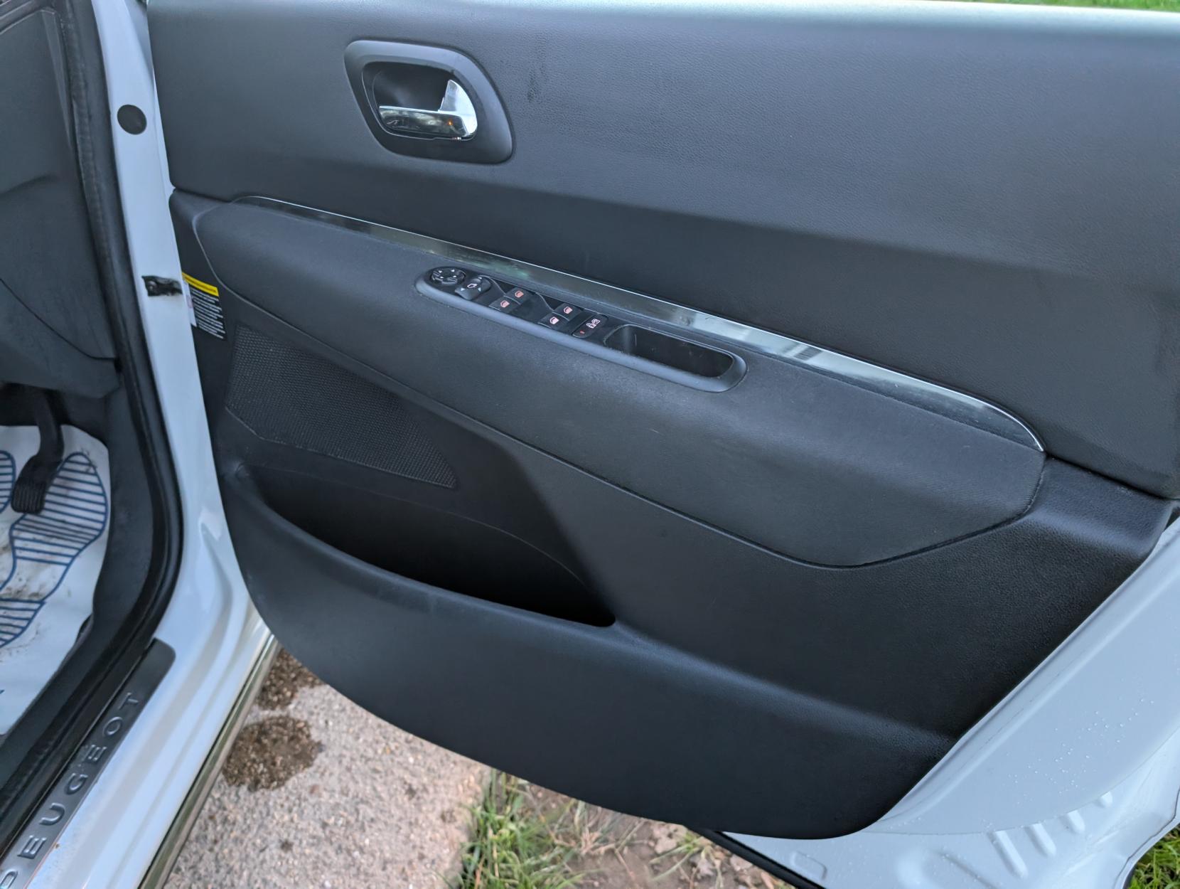 Peugeot 3008 1.6 HDi Active SUV 5dr Diesel Manual Euro 5 (115 ps)