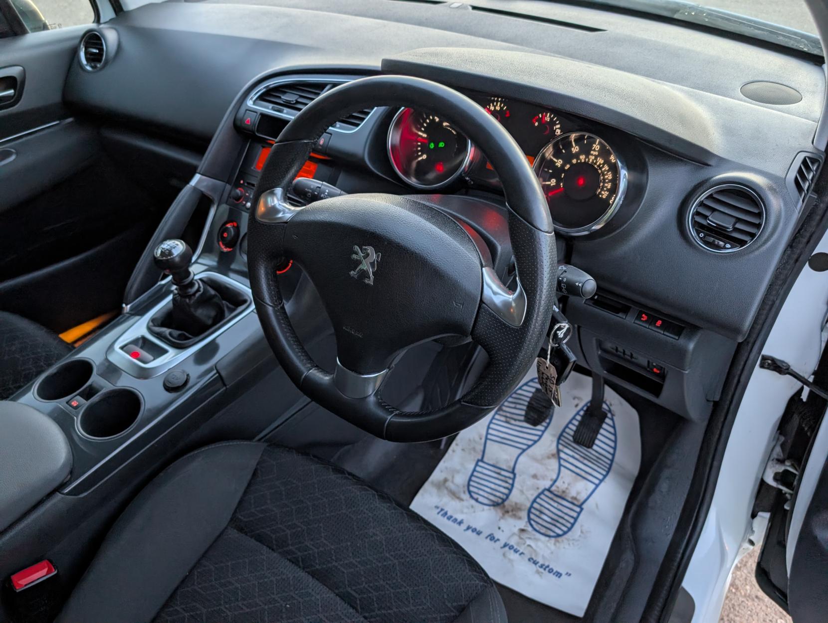 Peugeot 3008 1.6 HDi Active SUV 5dr Diesel Manual Euro 5 (115 ps)