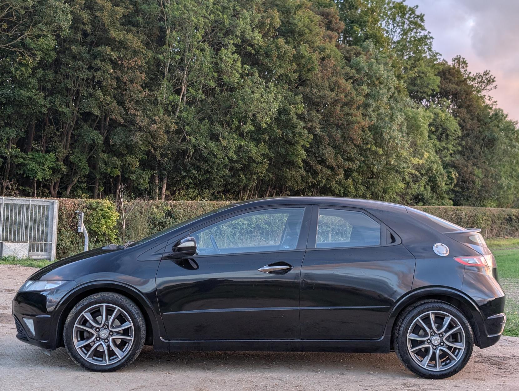 Honda Civic 1.8 i-VTEC Si Hatchback 5dr Petrol Manual (155 g/km, 138 bhp)