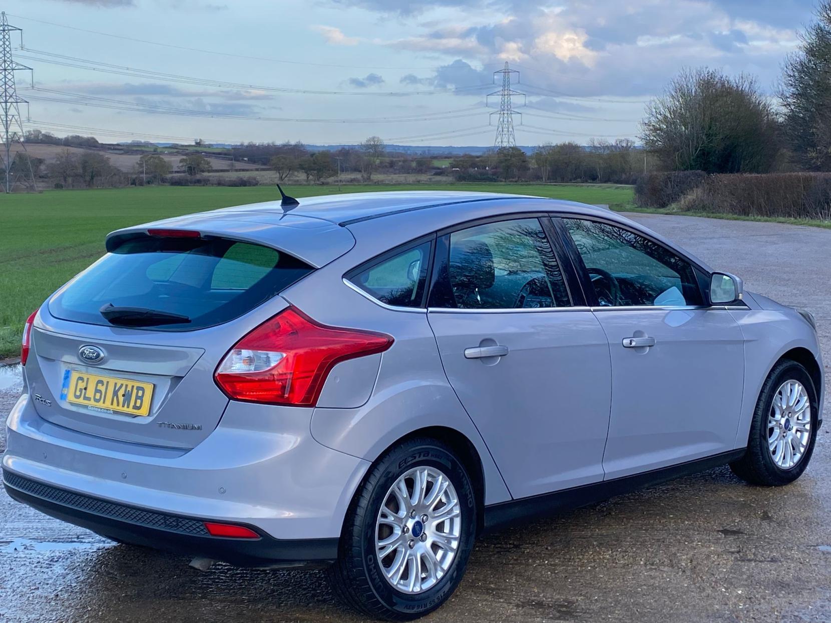 Ford Focus 1.6 Titanium Hatchback 5dr Petrol Manual Euro 5 (125 ps)