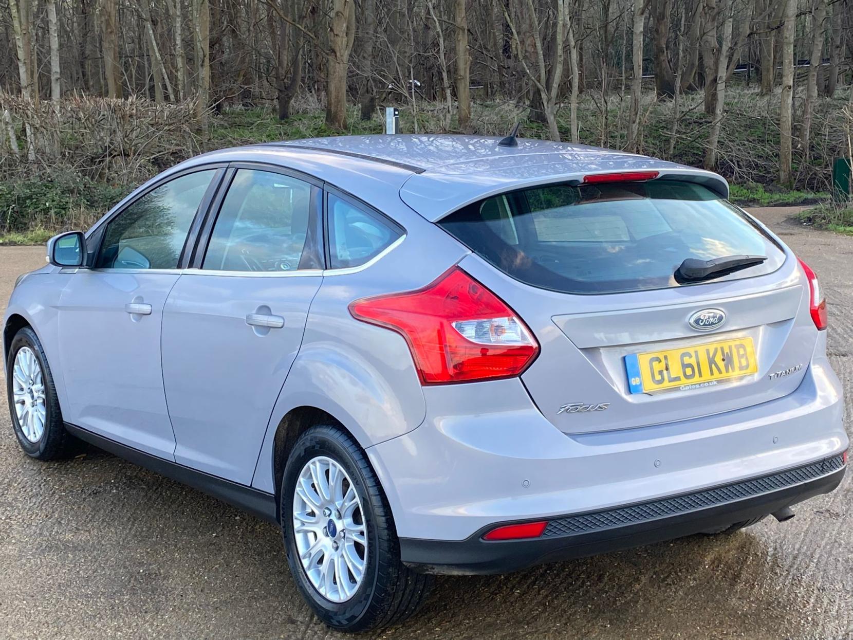 Ford Focus 1.6 Titanium Hatchback 5dr Petrol Manual Euro 5 (125 ps)
