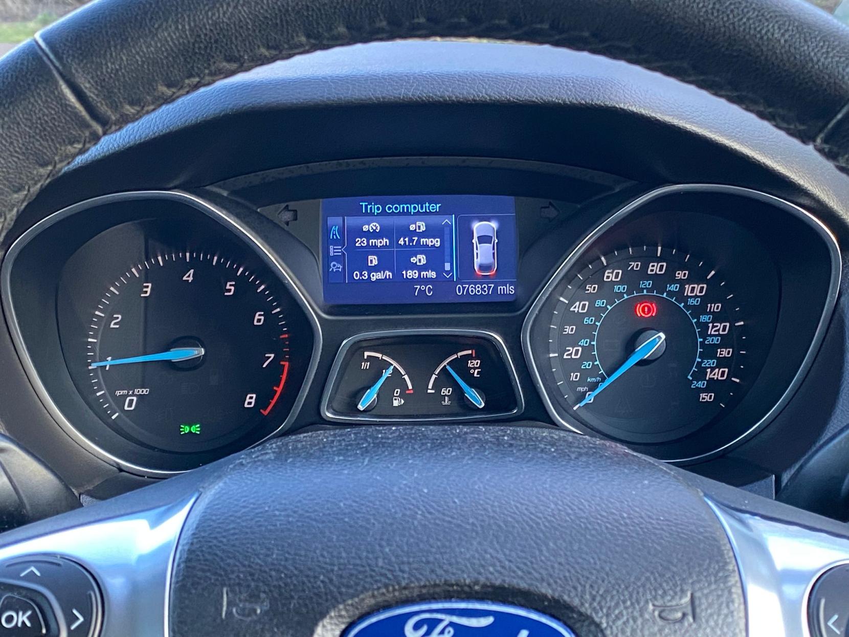 Ford Focus 1.6 Titanium Hatchback 5dr Petrol Manual Euro 5 (125 ps)