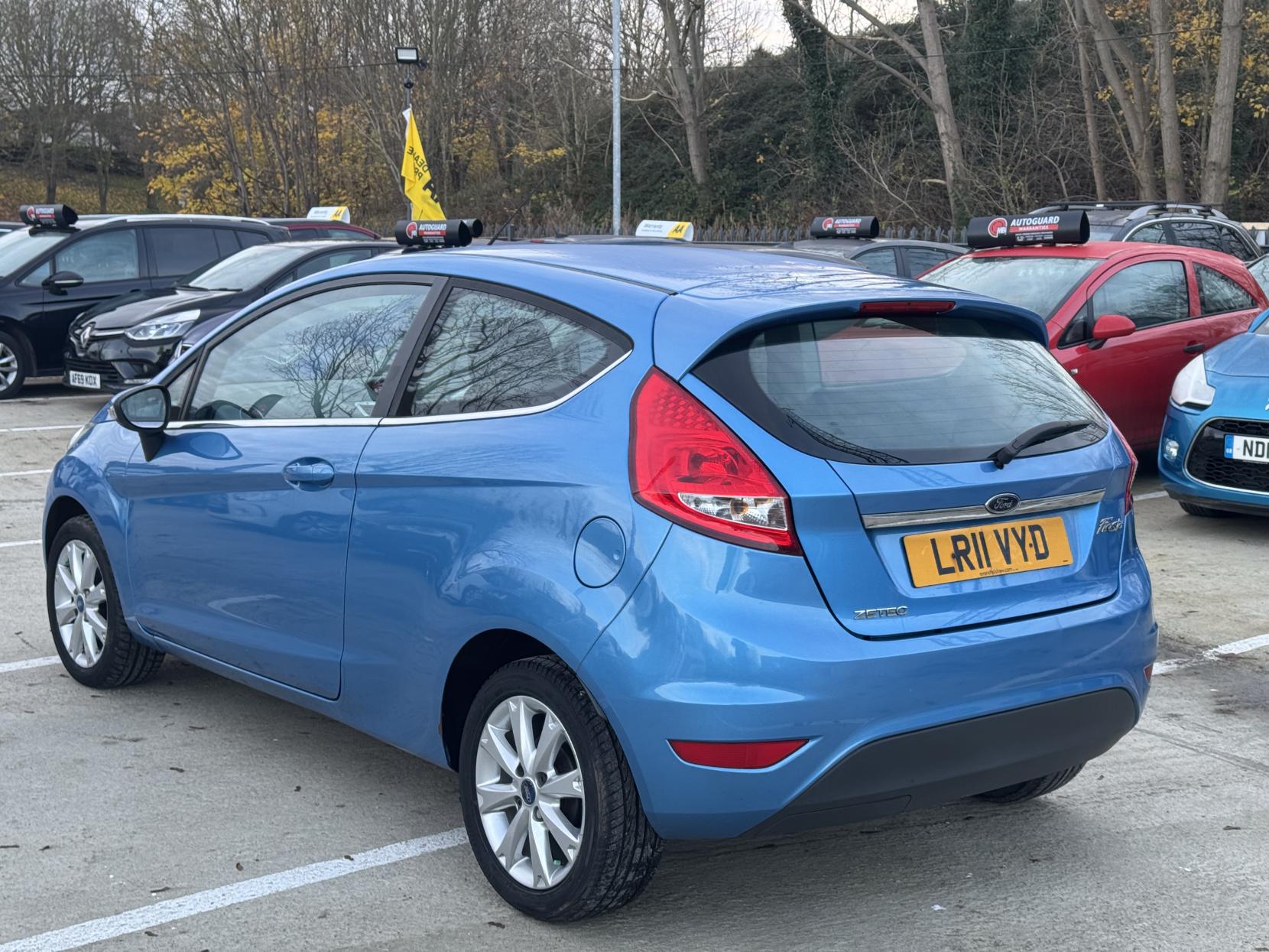 Ford Fiesta 1.25 Zetec Hatchback 3dr Petrol Manual (129 g/km, 81 bhp)