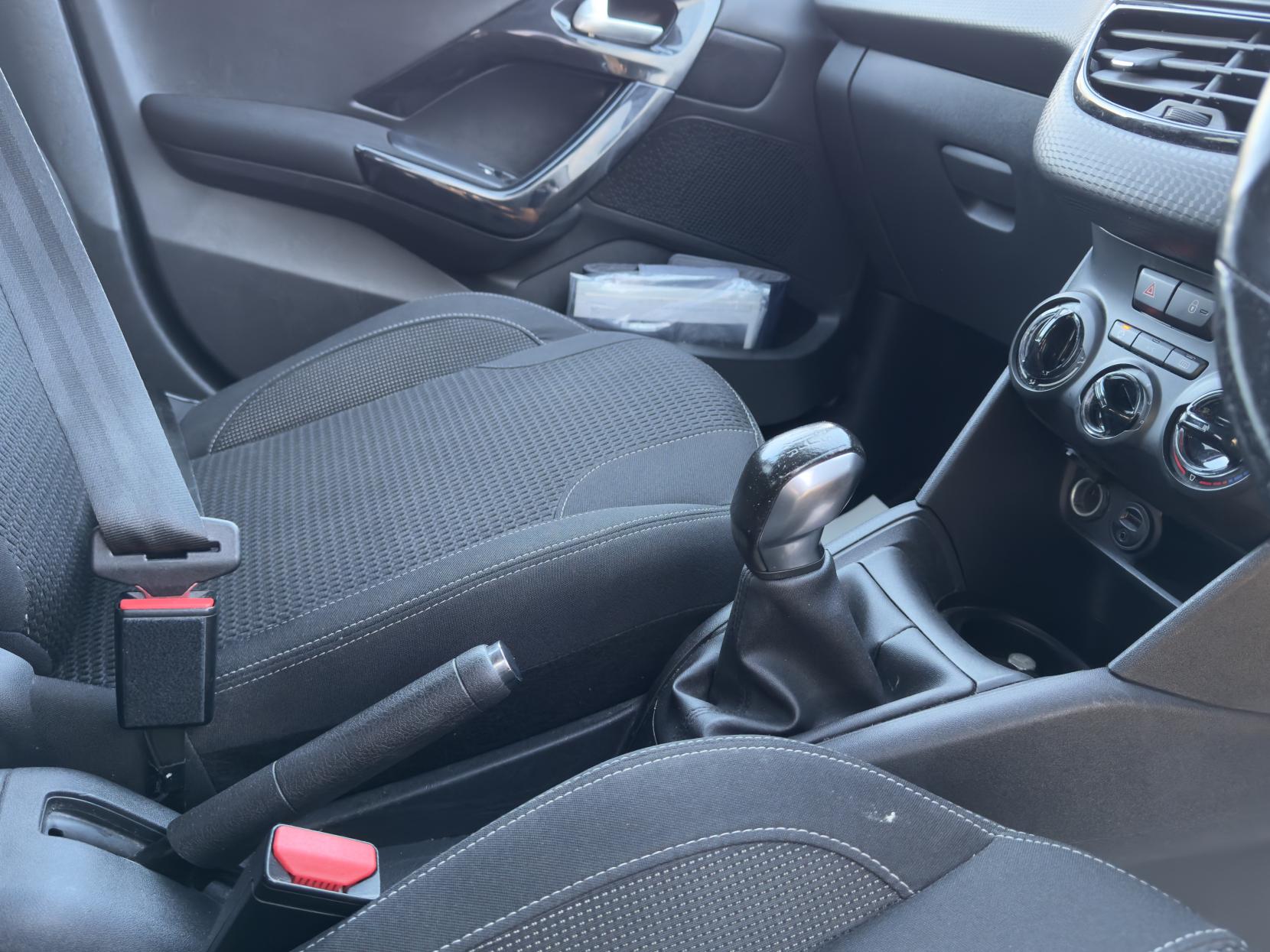 Peugeot 208 1.2 PureTech Allure Hatchback 5dr Petrol Manual Euro 6 (82 ps)