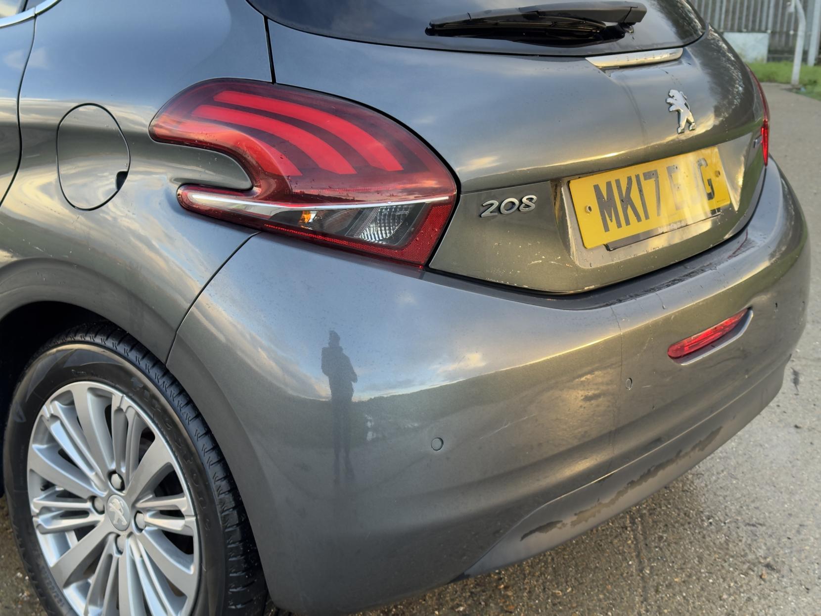 Peugeot 208 1.2 PureTech Allure Hatchback 5dr Petrol Manual Euro 6 (82 ps)