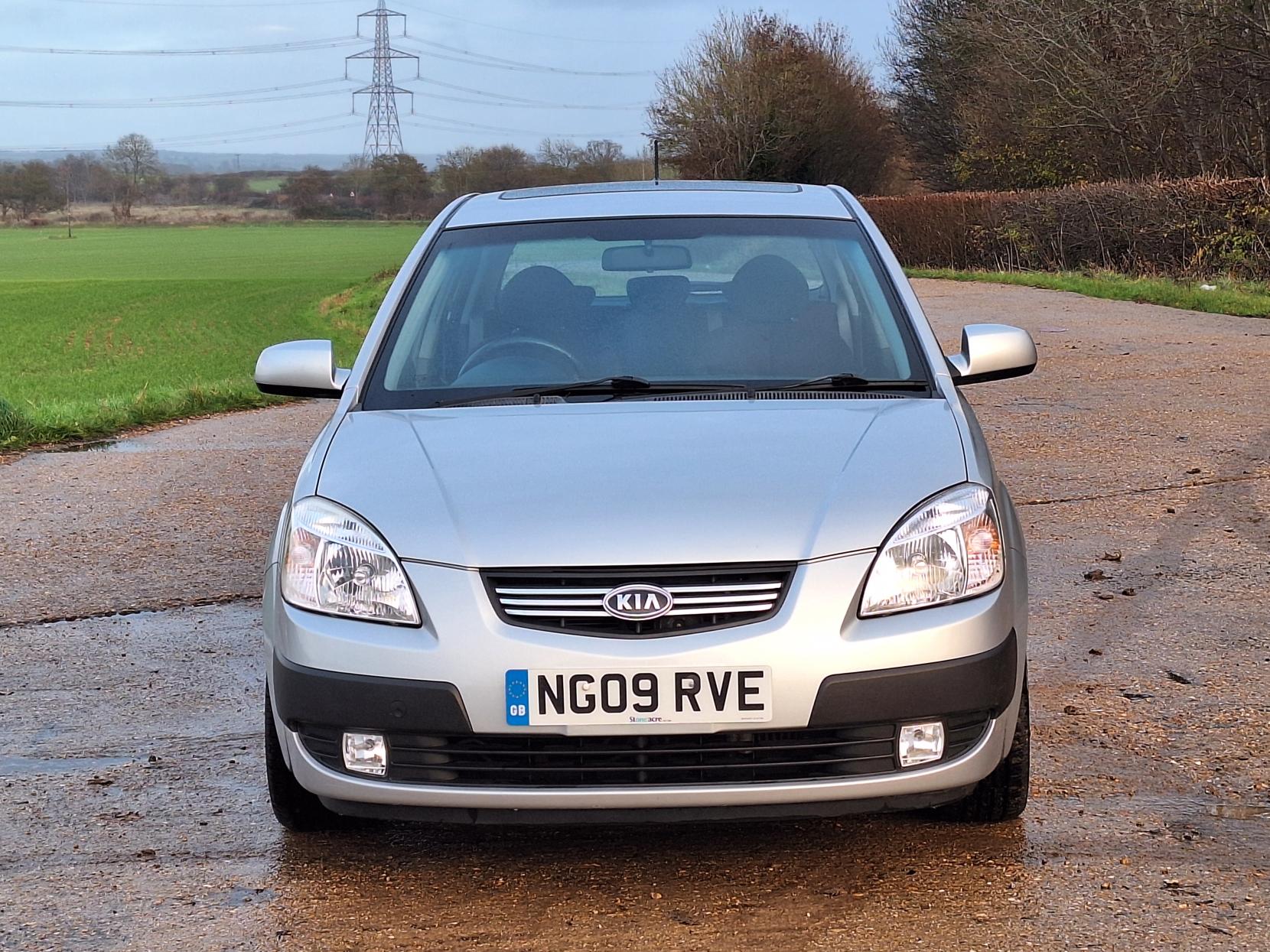 Kia Rio 1.5 CRDi Sport Hatchback 5dr Diesel Manual (119 g/km, 108 bhp)