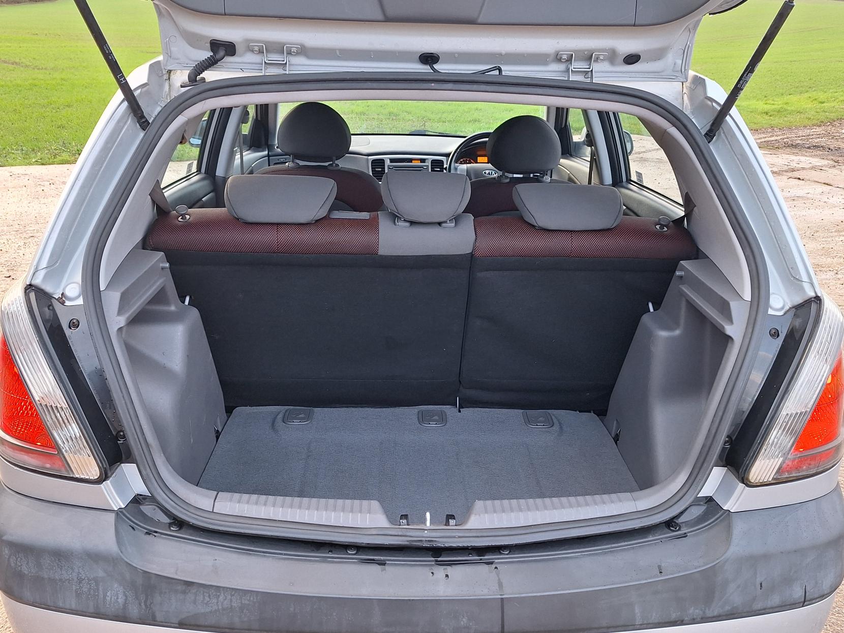 Kia Rio 1.5 CRDi Sport Hatchback 5dr Diesel Manual (119 g/km, 108 bhp)