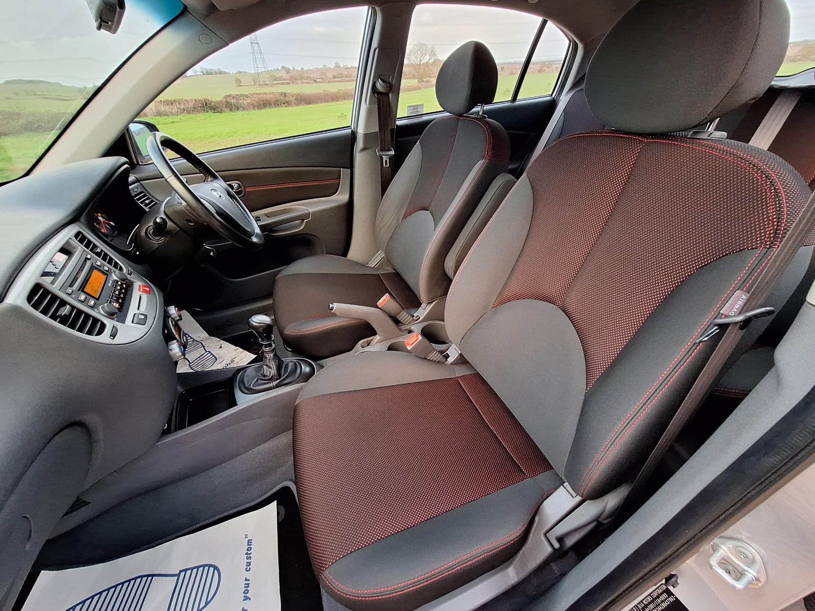 Kia Rio 1.5 CRDi Sport Hatchback 5dr Diesel Manual (119 g/km, 108 bhp)