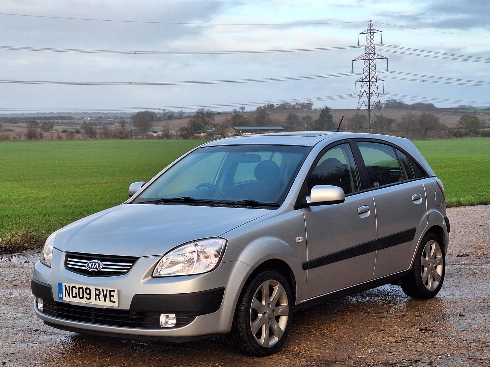 Kia Rio 1.5 CRDi Sport Hatchback 5dr Diesel Manual (119 g/km, 108 bhp)