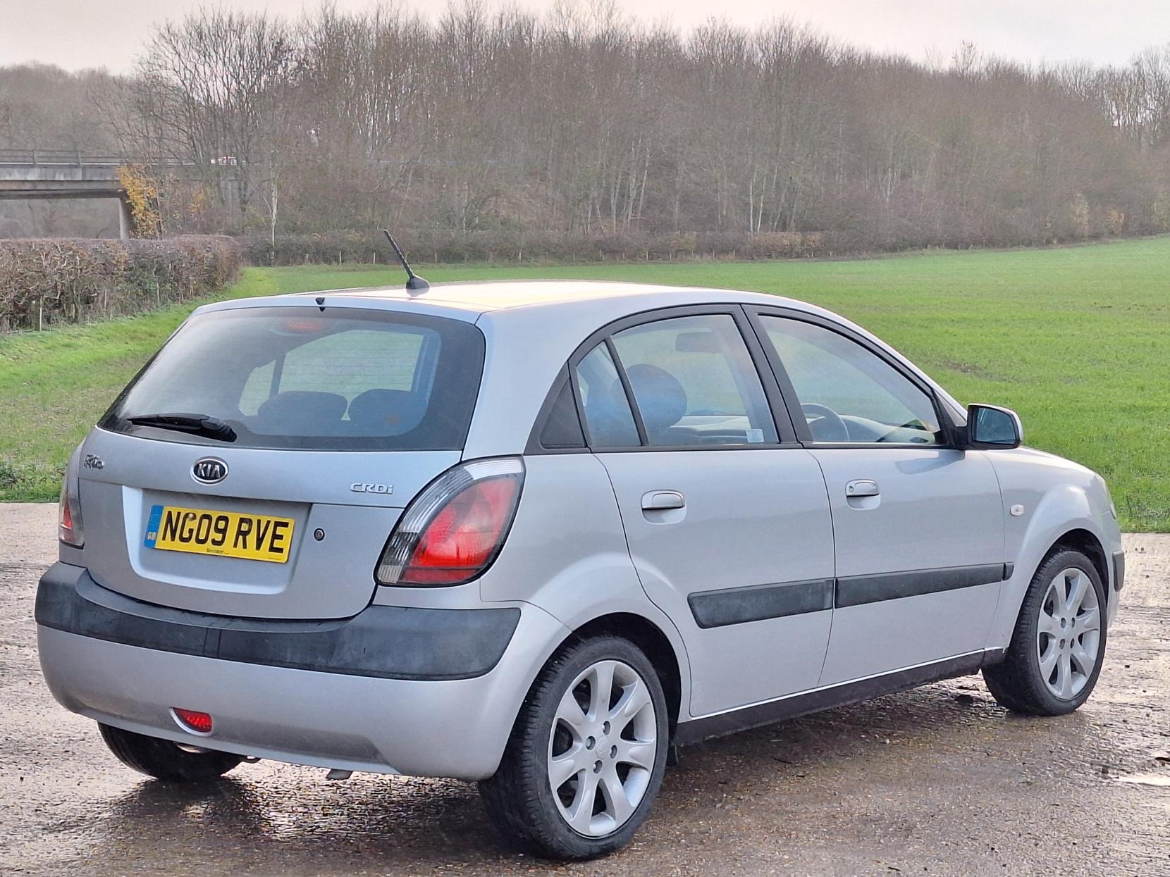 Kia Rio 1.5 CRDi Sport Hatchback 5dr Diesel Manual (119 g/km, 108 bhp)