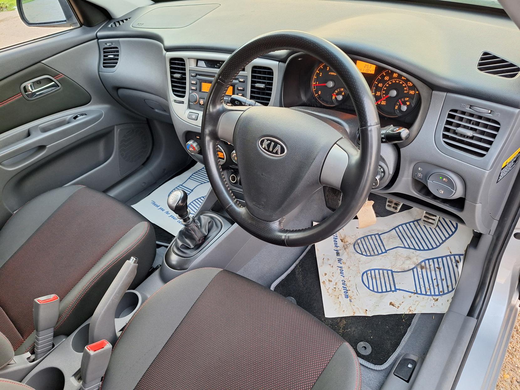 Kia Rio 1.5 CRDi Sport Hatchback 5dr Diesel Manual (119 g/km, 108 bhp)