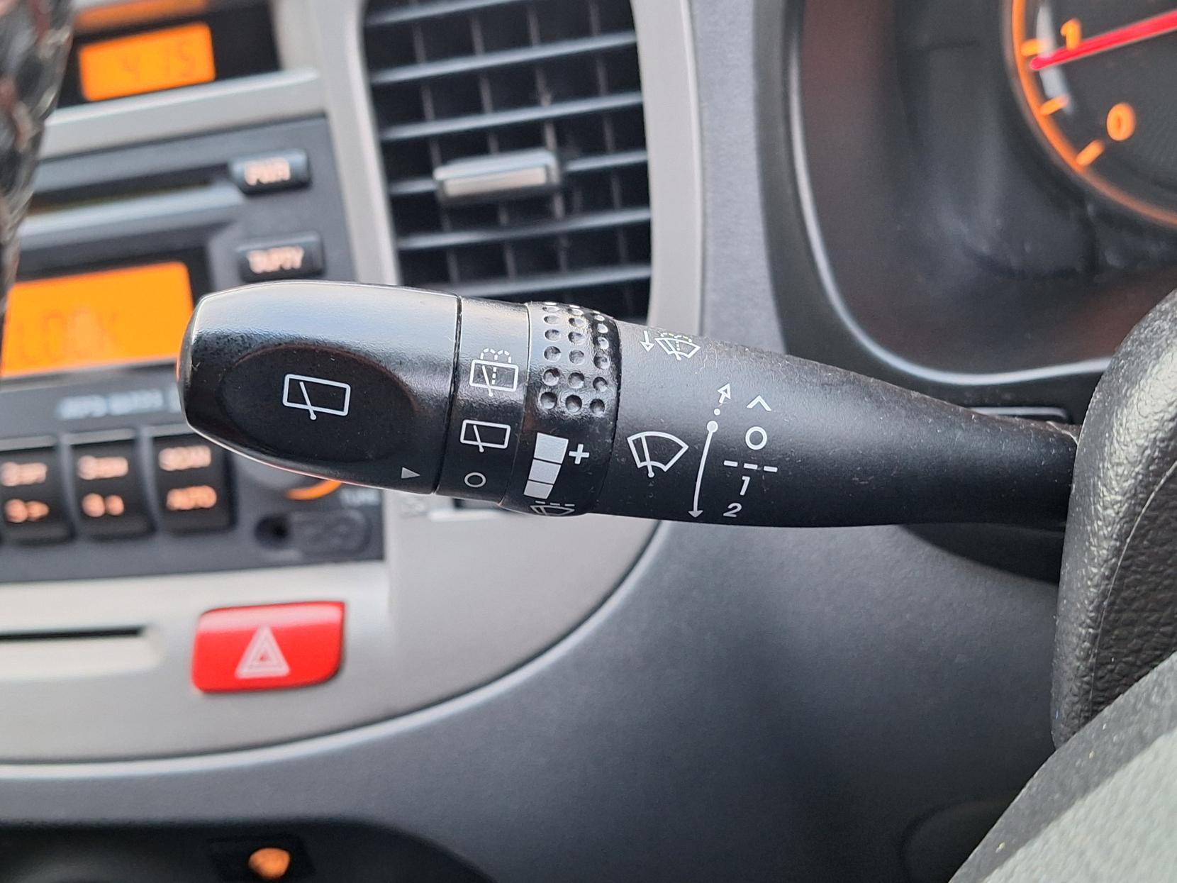 Kia Rio 1.5 CRDi Sport Hatchback 5dr Diesel Manual (119 g/km, 108 bhp)