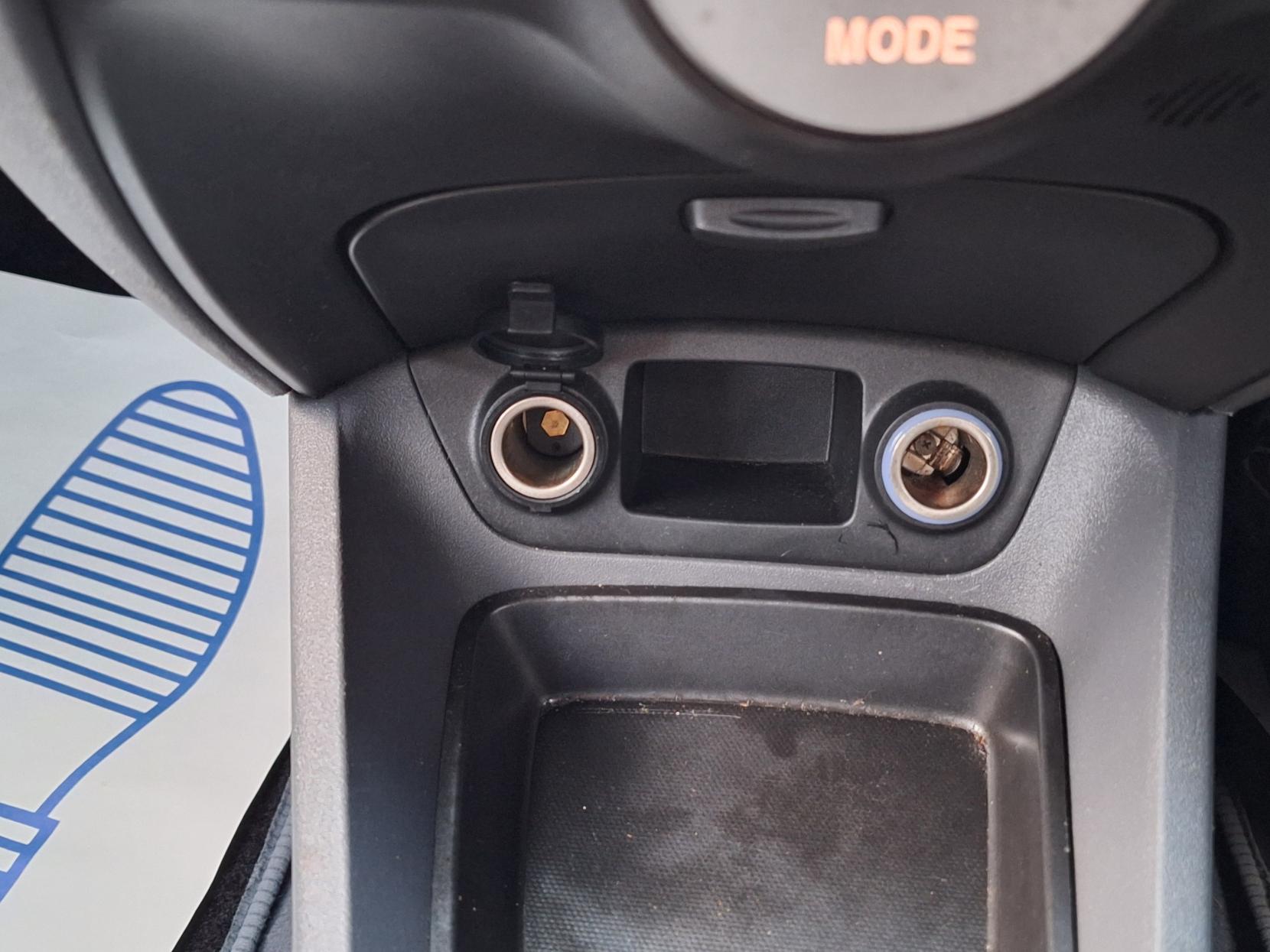 Kia Rio 1.5 CRDi Sport Hatchback 5dr Diesel Manual (119 g/km, 108 bhp)