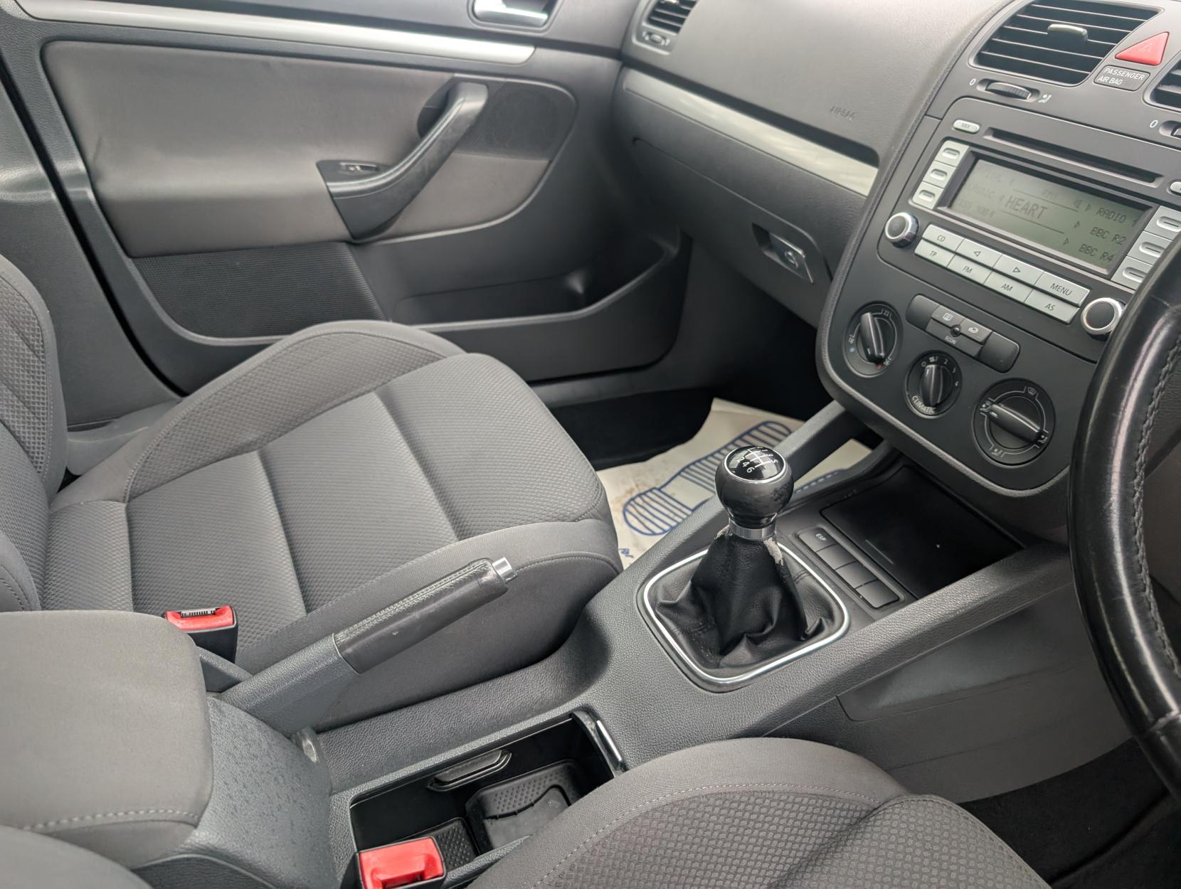 Volkswagen Golf 1.9 TDI Sport Hatchback 5dr Diesel Manual (143 g/km, 103 bhp)