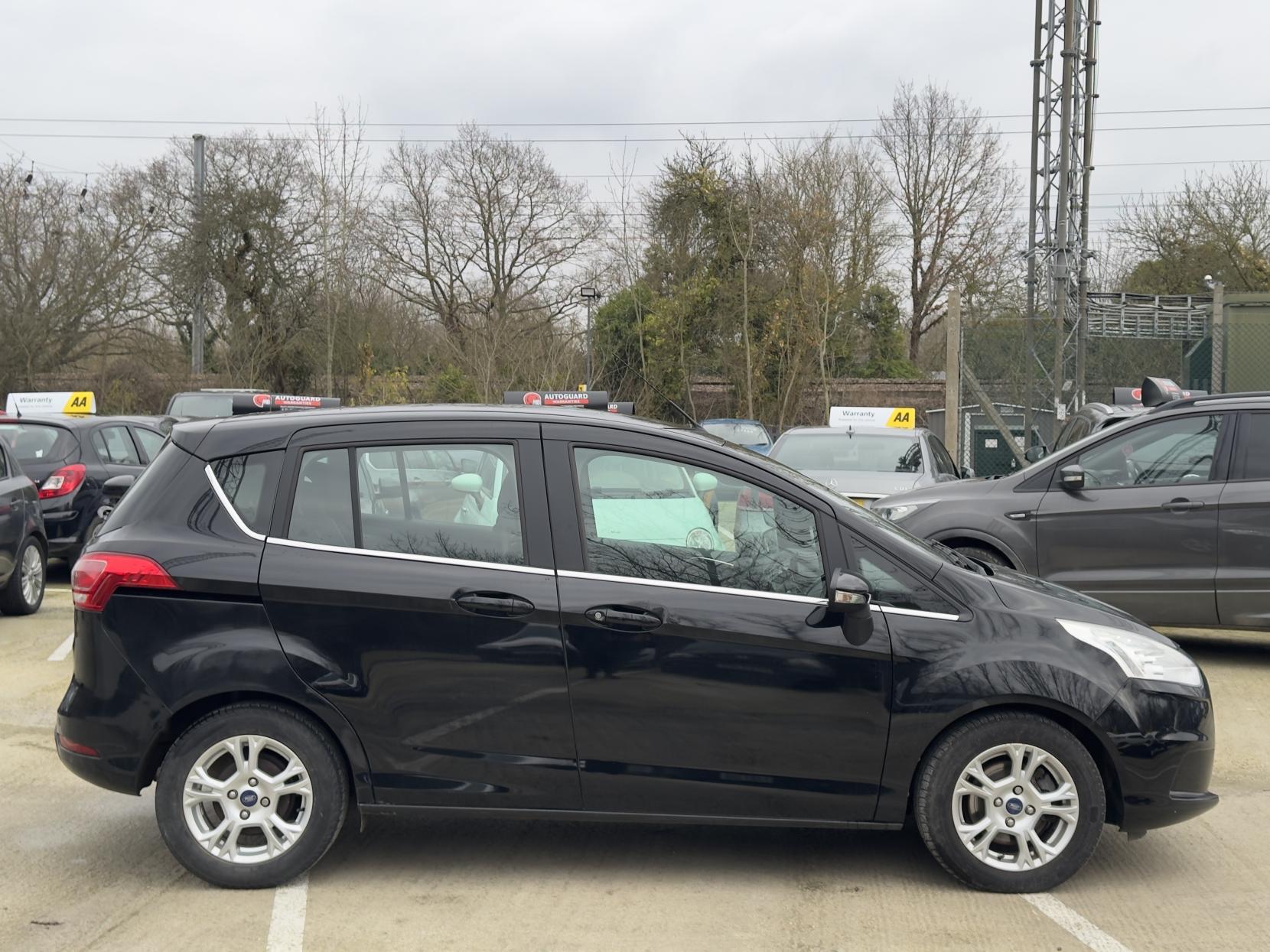 Ford B-Max 1.0T EcoBoost Zetec MPV 5dr Petrol Manual Euro 5 (100 ps)