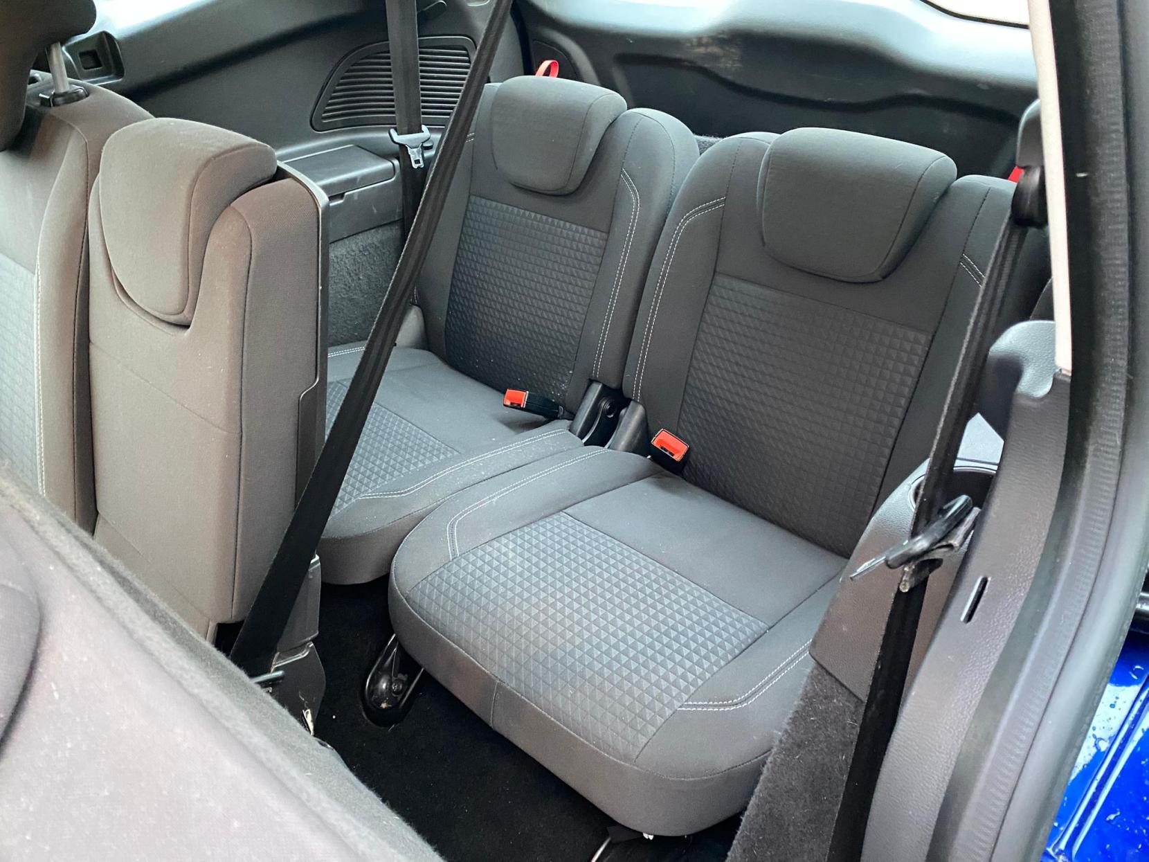 Ford Grand C-Max 1.5 TDCi Zetec MPV 5dr Diesel Manual Euro 6 (s/s) (120 ps)