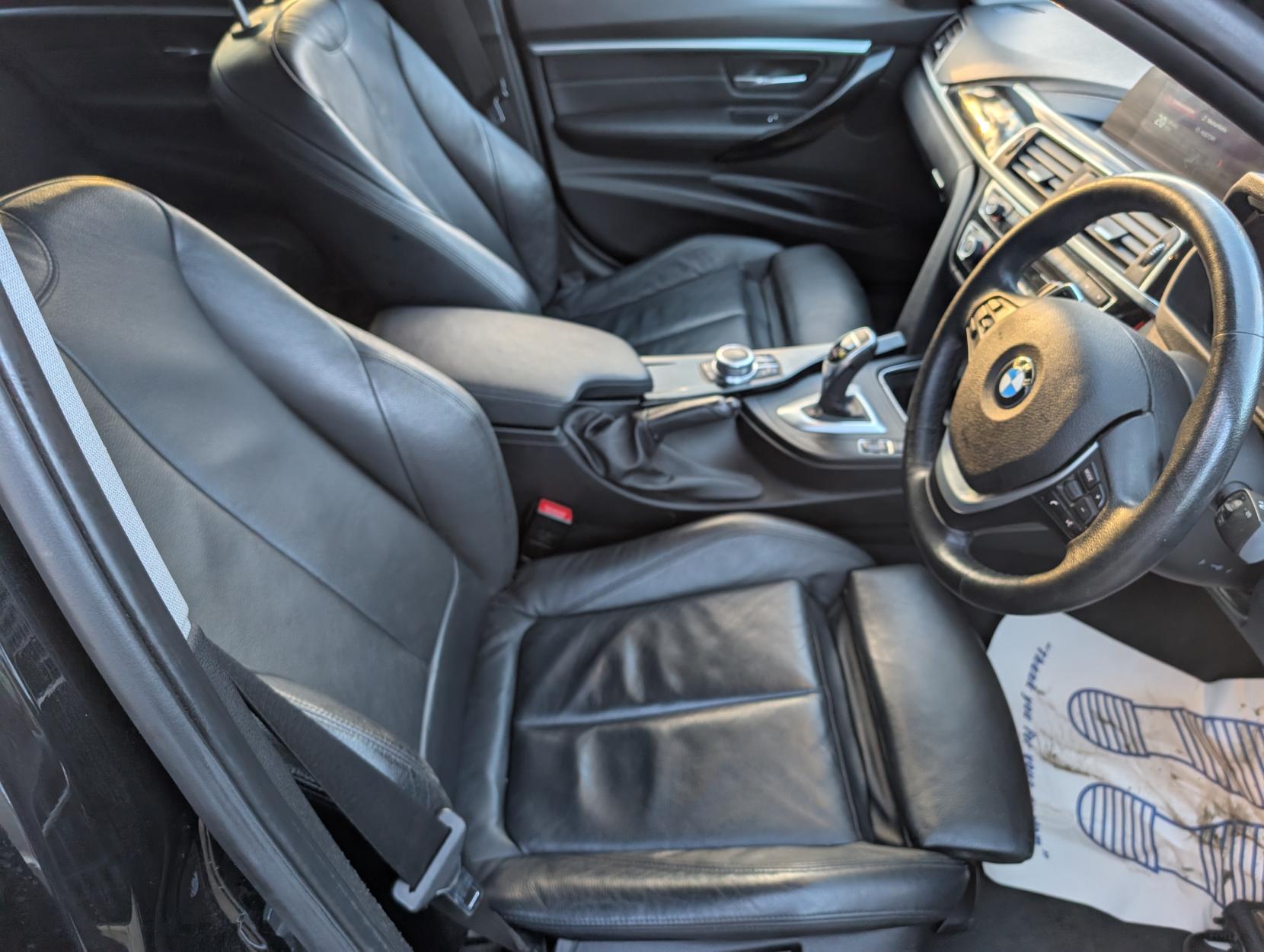 BMW 3 Series 2.0 320d Sport Saloon 4dr Diesel Auto Euro 6 (s/s) (190 ps)