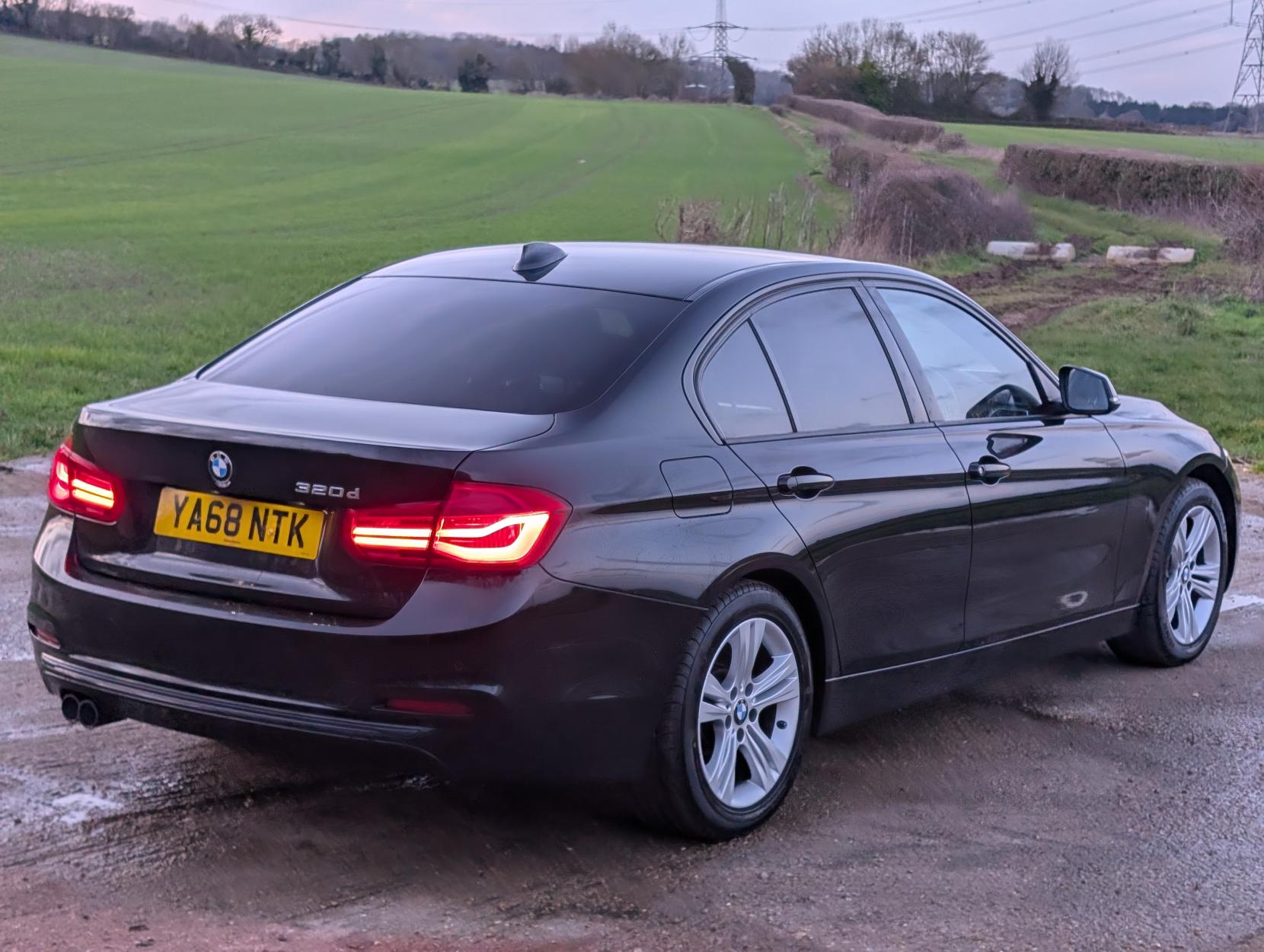 BMW 3 Series 2.0 320d Sport Saloon 4dr Diesel Auto Euro 6 (s/s) (190 ps)