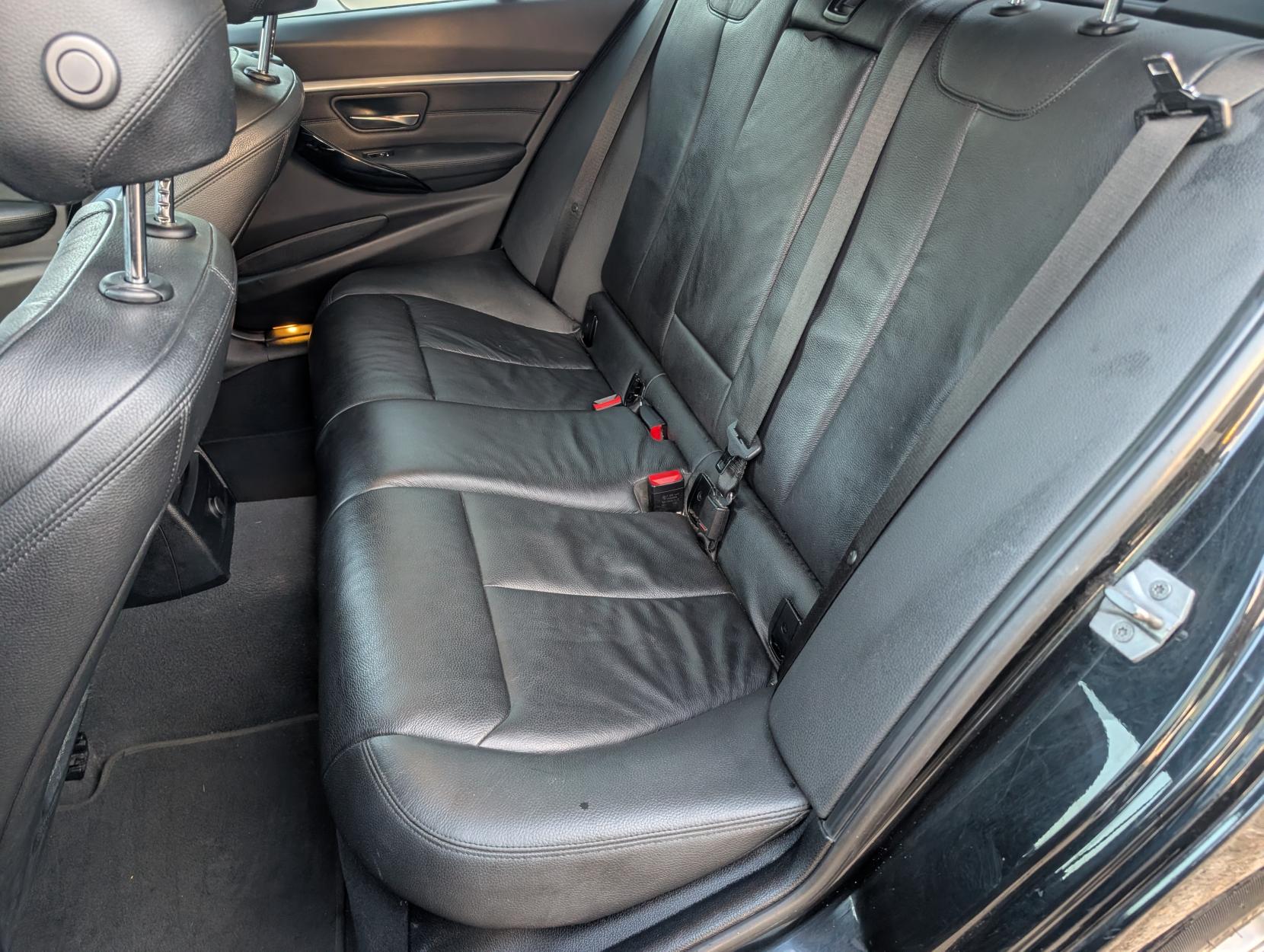 BMW 3 Series 2.0 320d Sport Saloon 4dr Diesel Auto Euro 6 (s/s) (190 ps)