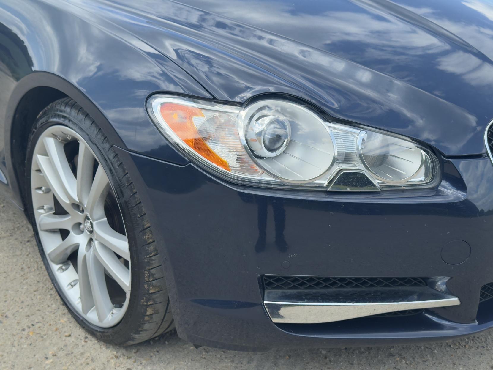 Jaguar XF 3.0d S V6 Premium Luxury Saloon 4dr Diesel Auto Euro 5 (275 ps)