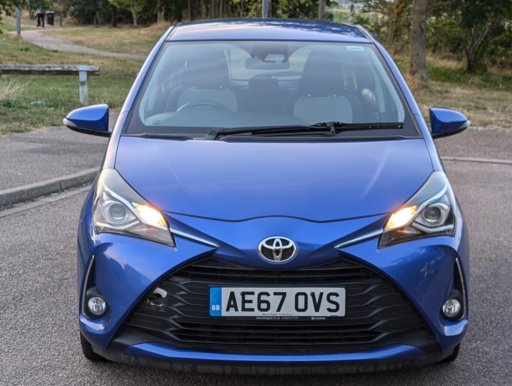 Toyota Yaris 1.5 VVT-i Icon Hatchback 5dr Petrol Manual Euro 6 (111 ps)