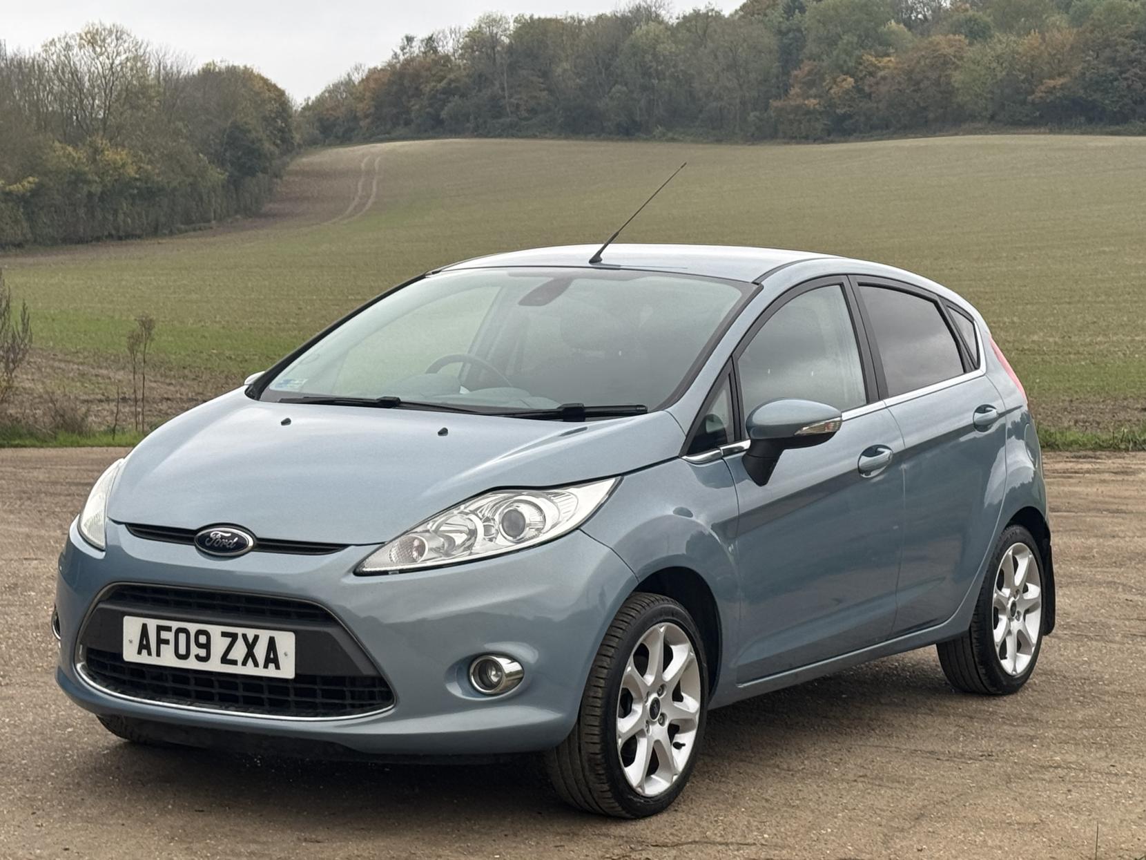 Ford Fiesta 1.4 Titanium Hatchback 5dr Petrol Manual (133 g/km, 94 bhp)