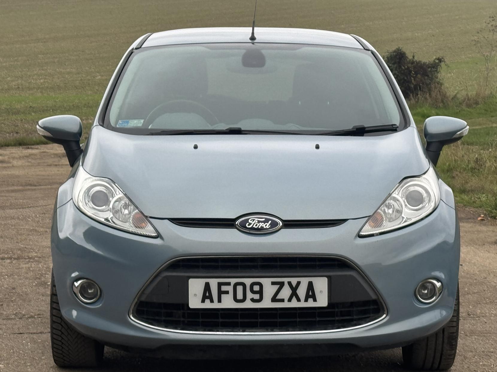 Ford Fiesta 1.4 Titanium Hatchback 5dr Petrol Manual (133 g/km, 94 bhp)