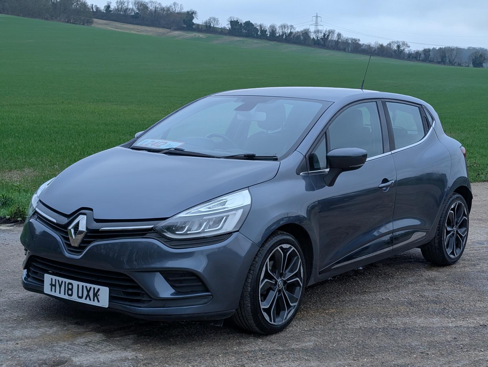 Renault Clio 0.9 TCe Signature Nav Hatchback 5dr Petrol Manual Euro 6 (s/s) (90 ps)