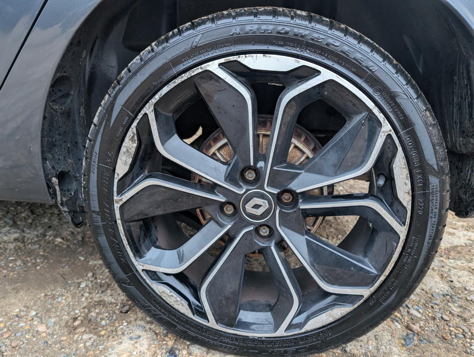 Renault Clio 0.9 TCe Signature Nav Hatchback 5dr Petrol Manual Euro 6 (s/s) (90 ps)