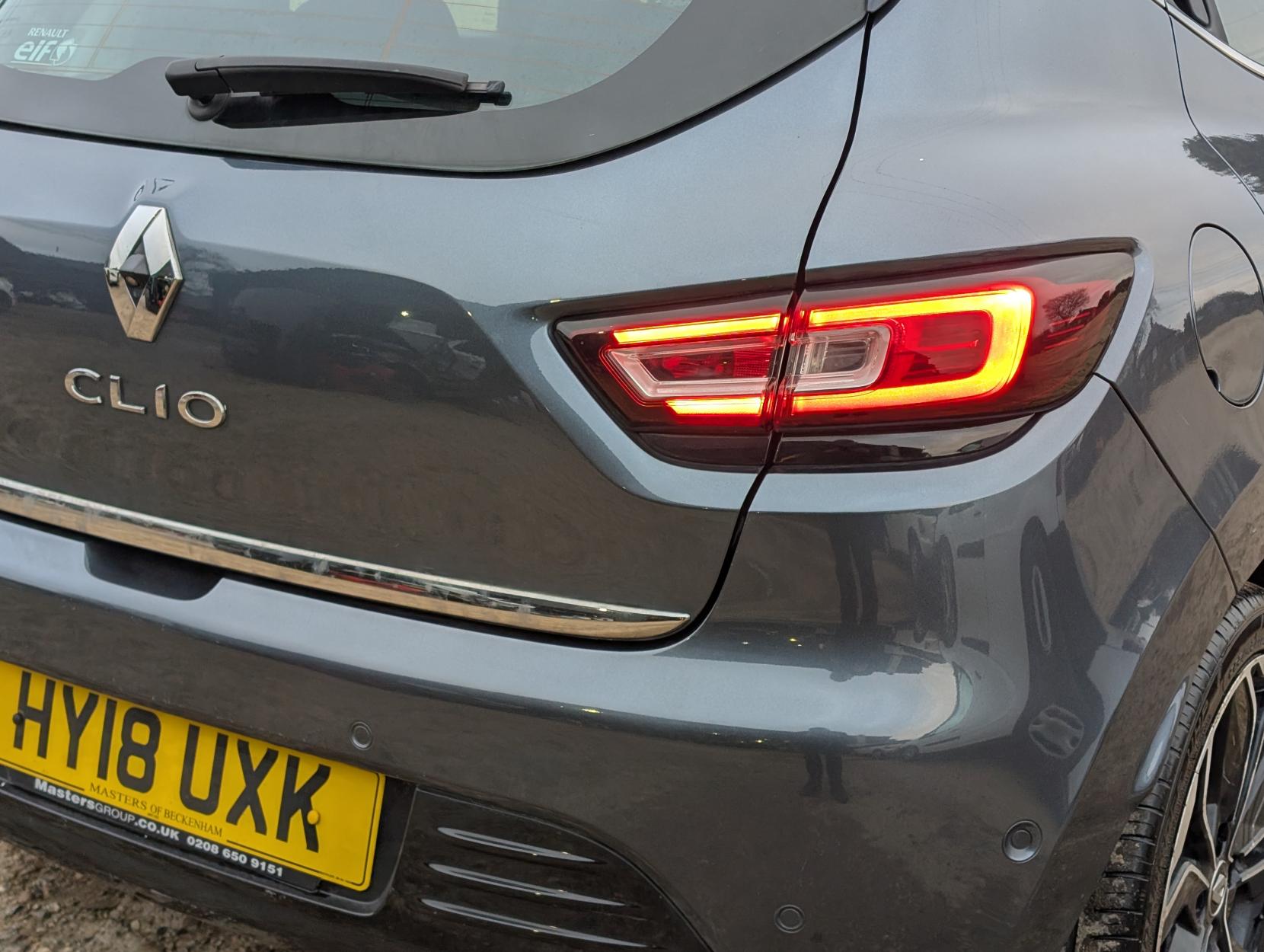 Renault Clio 0.9 TCe Signature Nav Hatchback 5dr Petrol Manual Euro 6 (s/s) (90 ps)