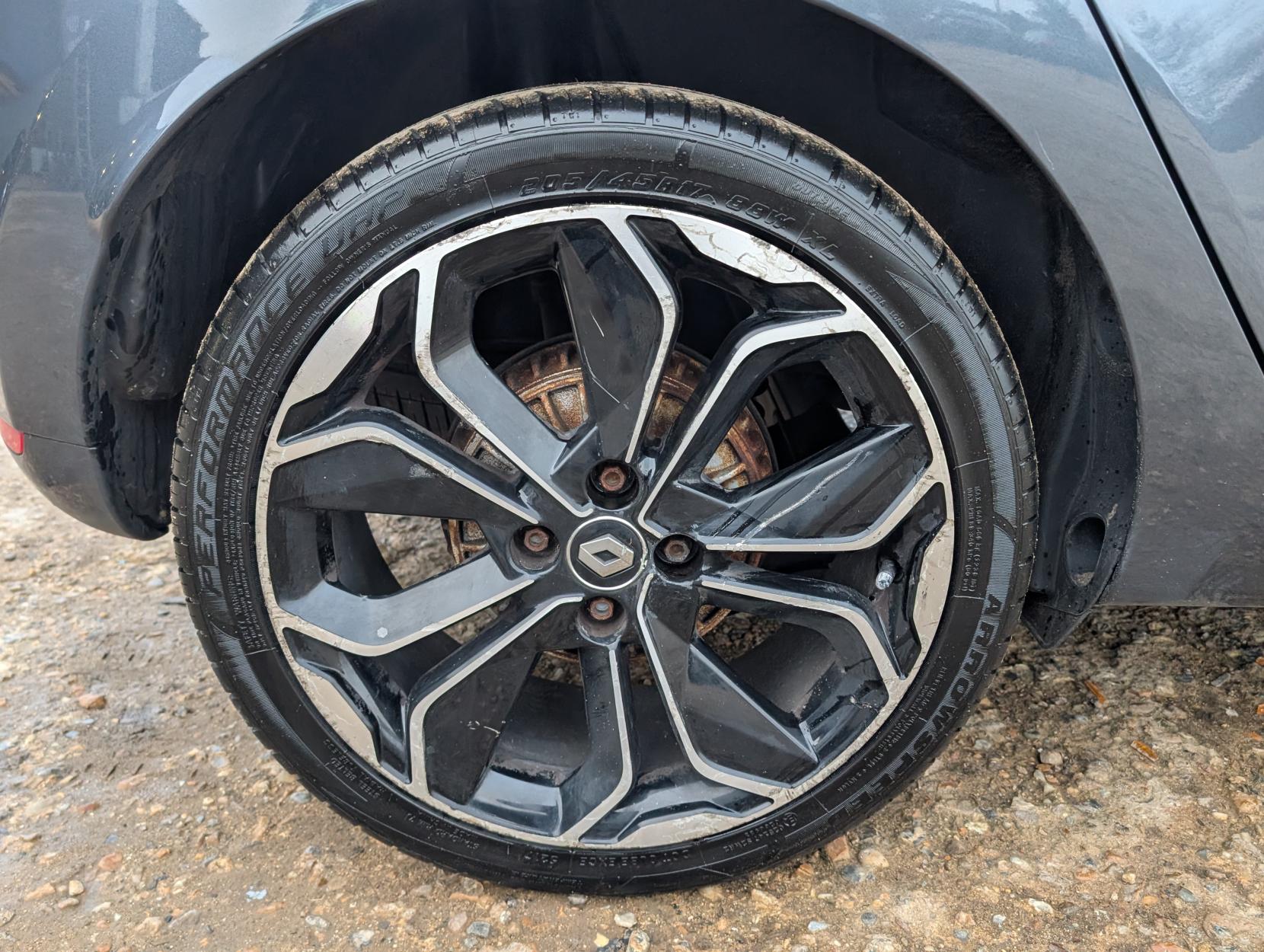 Renault Clio 0.9 TCe Signature Nav Hatchback 5dr Petrol Manual Euro 6 (s/s) (90 ps)