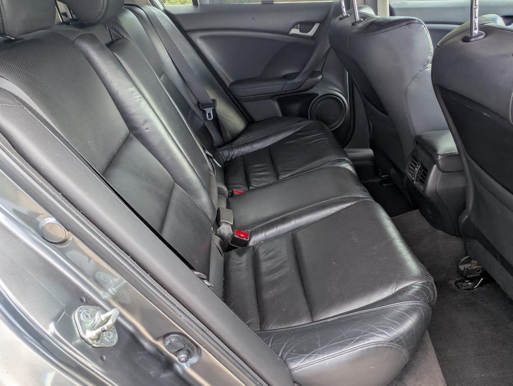 Honda Accord 2.0 i-VTEC EX Saloon 4dr Petrol Auto Euro 5 (156 ps)