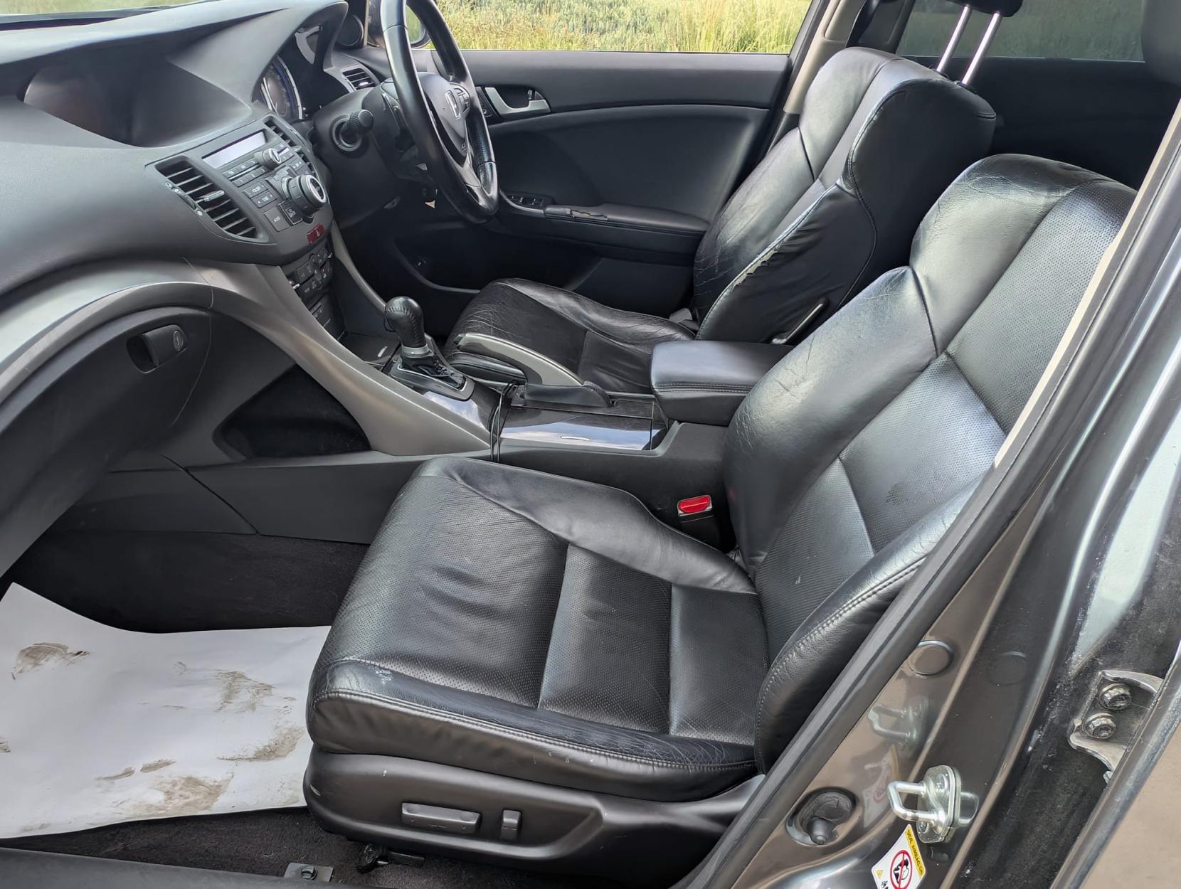 Honda Accord 2.0 i-VTEC EX Saloon 4dr Petrol Auto Euro 5 (156 ps)