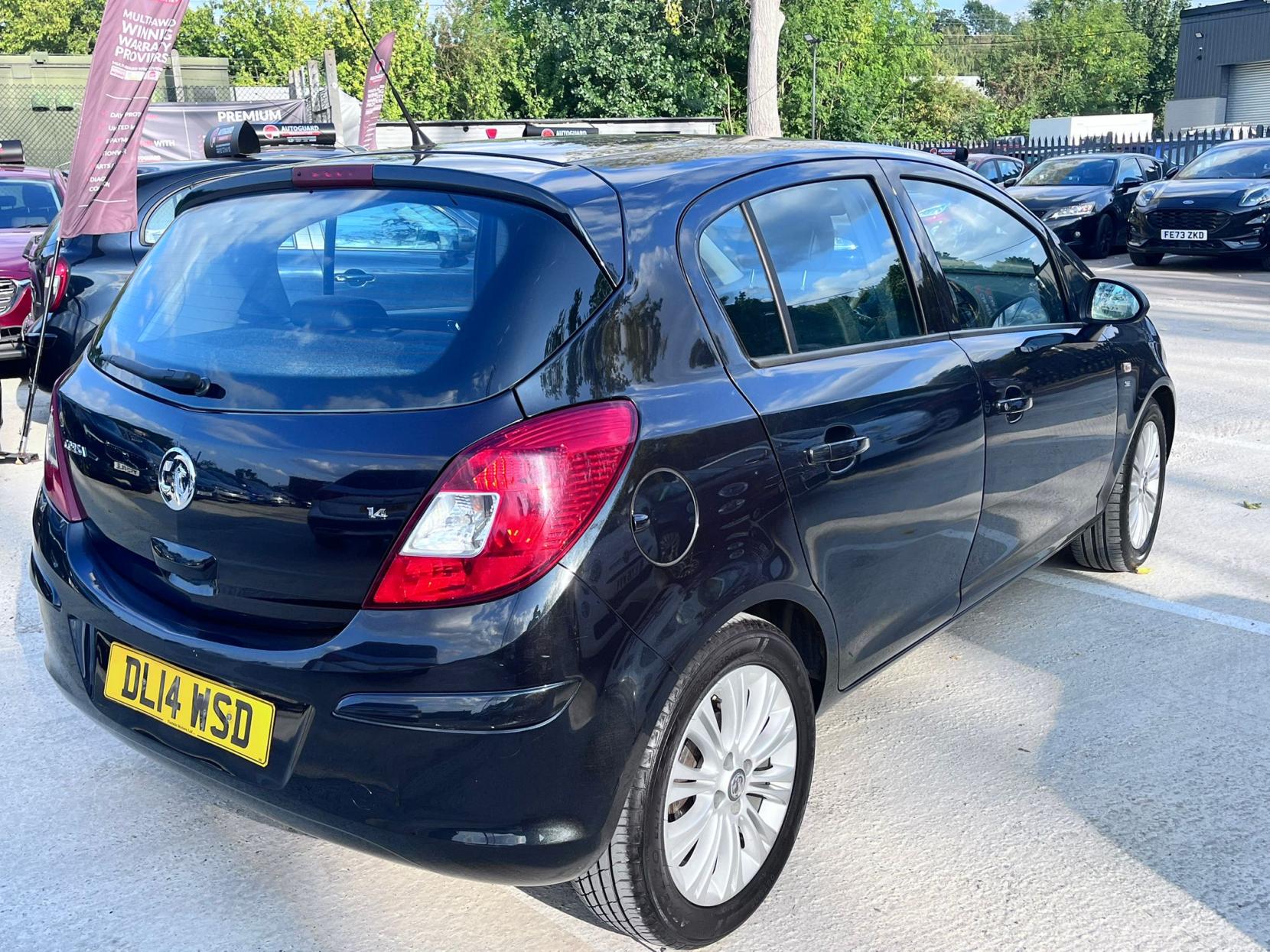 Vauxhall Corsa 1.4 16V SE Hatchback 5dr Petrol Manual Wide Ratio Euro 5 (100 ps)