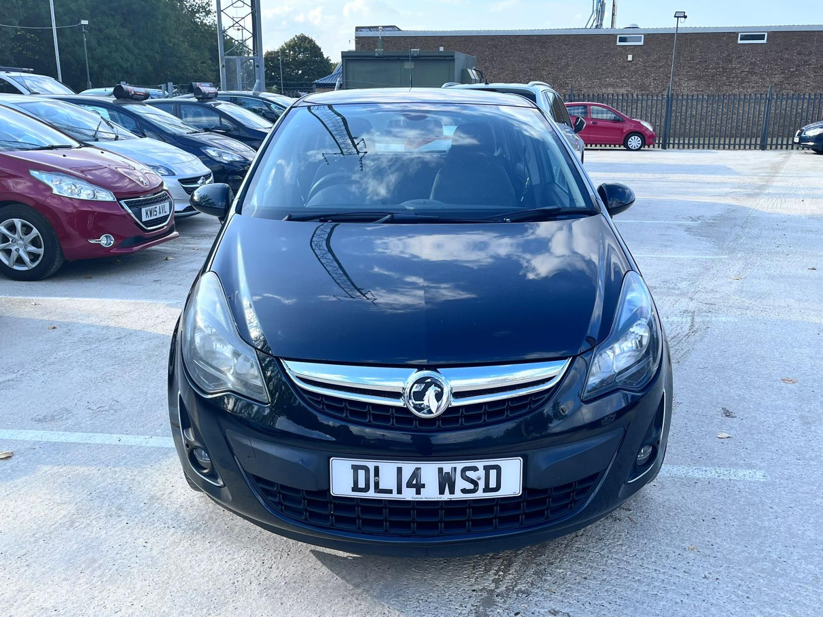 Vauxhall Corsa 1.4 16V SE Hatchback 5dr Petrol Manual Wide Ratio Euro 5 (100 ps)