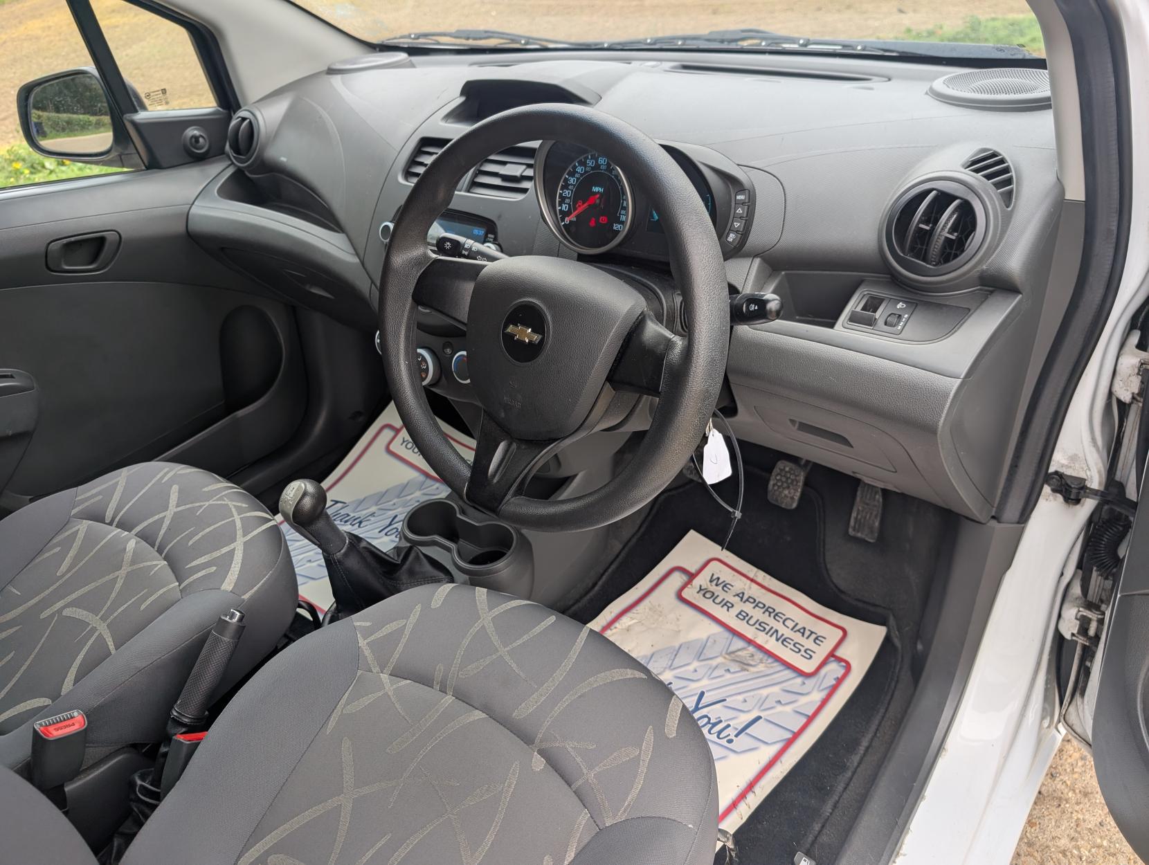 Chevrolet Spark 1.0i LS Hatchback 5dr Petrol Manual Euro 5 (Non a/c) (68 ps)