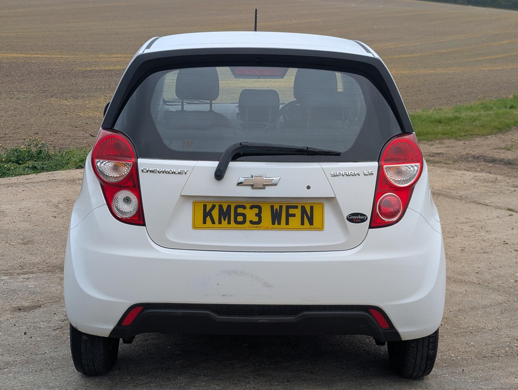 Chevrolet Spark 1.0i LS Hatchback 5dr Petrol Manual Euro 5 (Non a/c) (68 ps)