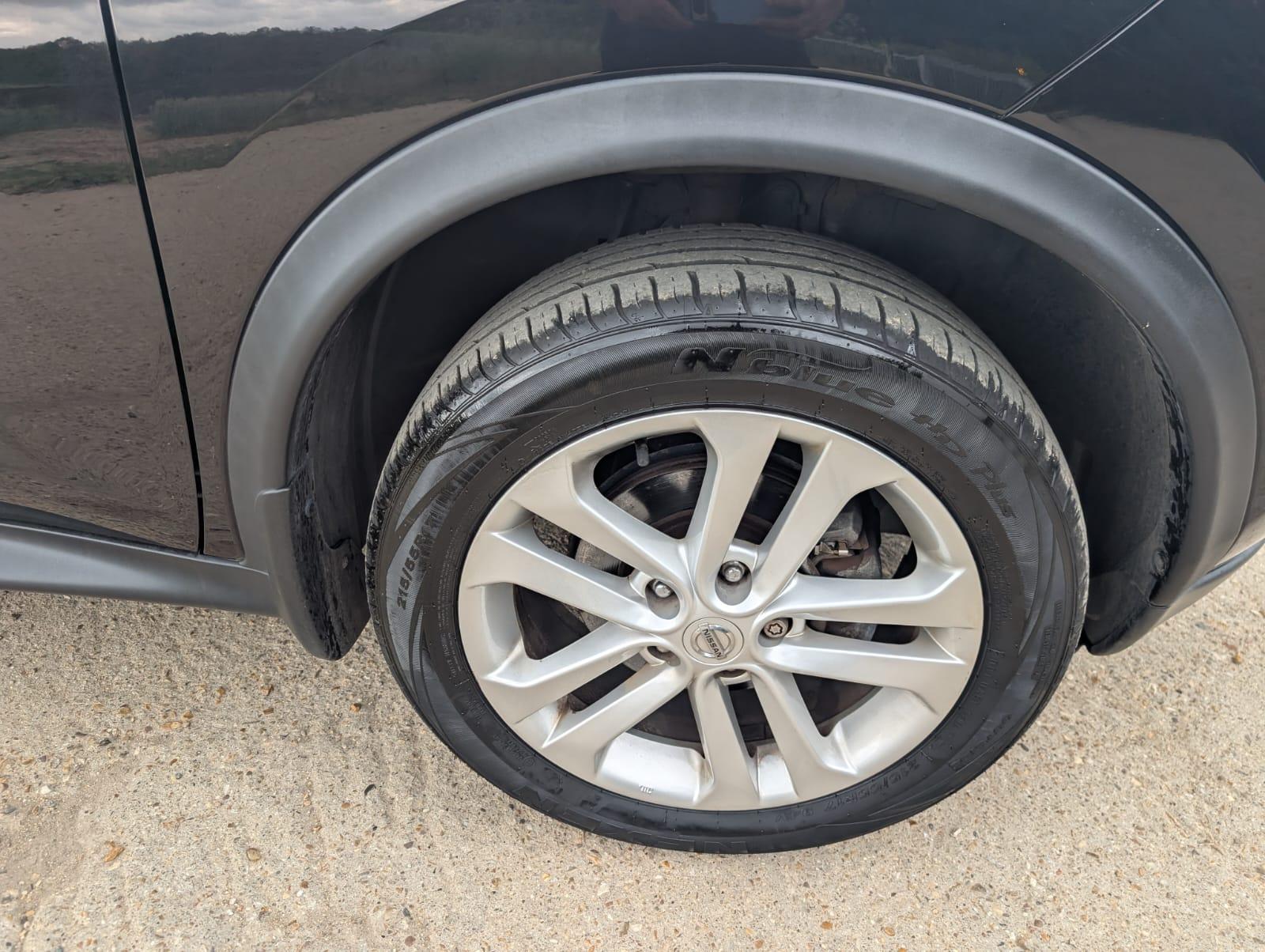 Nissan Juke 1.6 N-Connecta SUV 5dr Petrol XTRON Euro 6 (117 ps)